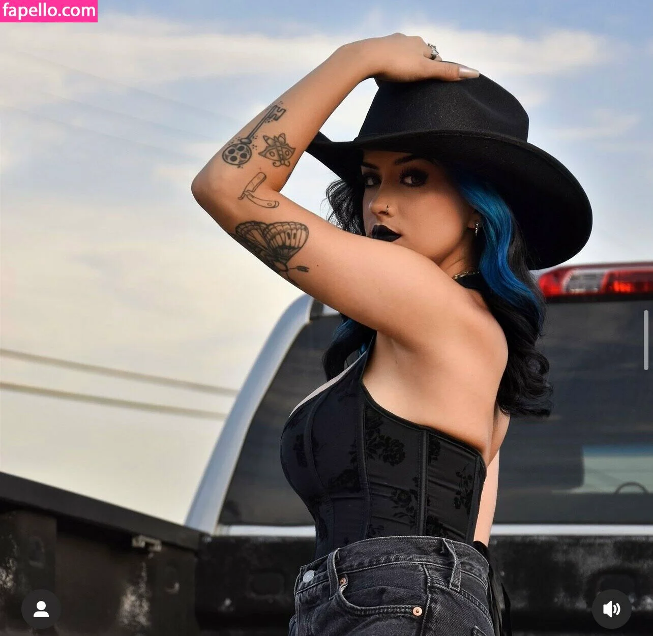 Kris OnlyFans exclusive photo 3 - hotcakeskris premium content