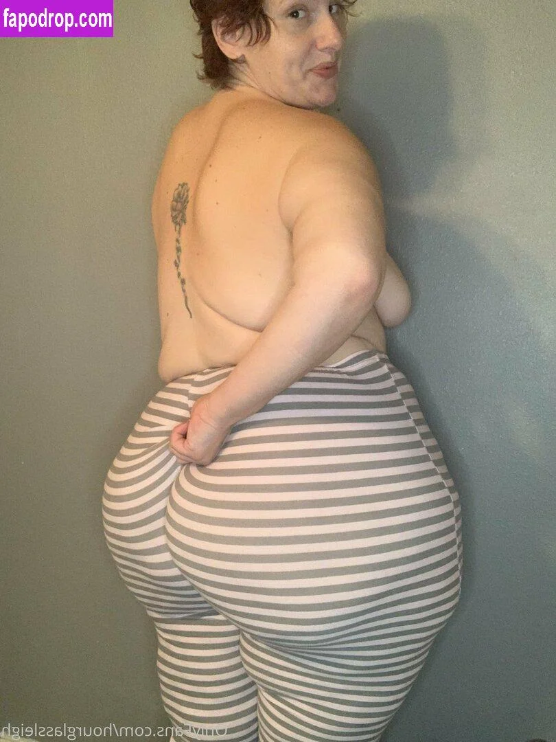 Hourglassleigh OnlyFans exclusive photo 22 - hourglassleigh premium content
