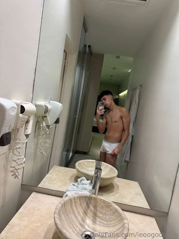 𝕃𝕖𝕠 𝕠𝕗𝕚𝕔𝕚𝕒𝕝 𝕥𝕠𝕡 𝟙% 🇦🇷✨ OnlyFans exclusive photo 15 - leoogodoyyy premium content
