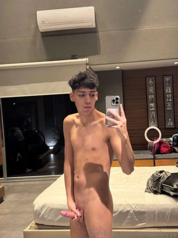 𝕃𝕖𝕠 𝕠𝕗𝕚𝕔𝕚𝕒𝕝 𝕥𝕠𝕡 𝟙% 🇦🇷✨ OnlyFans exclusive photo 26 - leoogodoyyy premium content