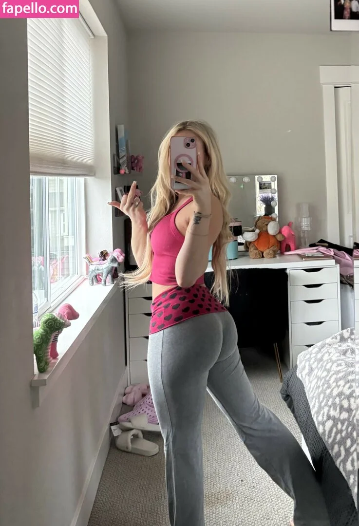 ava OnlyFans exclusive photo 3 - princessava22 premium content