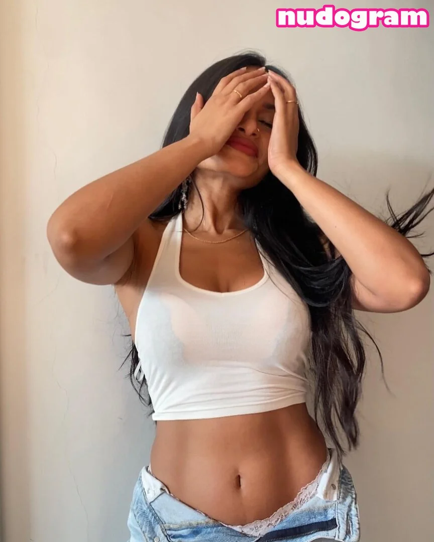 Sangria Shy OnlyFans exclusive photo 9 - sangria.shy premium content