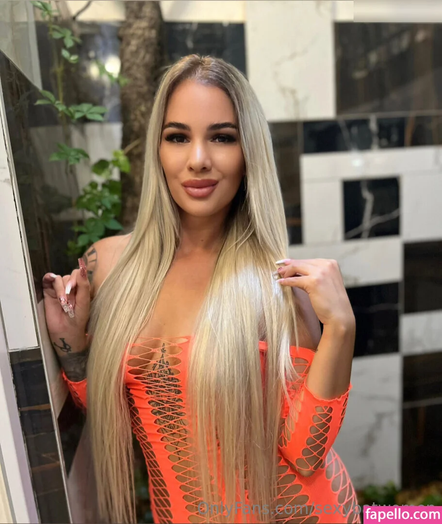 Single.MomVIP OnlyFans exclusive photo 1 - sexybatwomen32 premium content