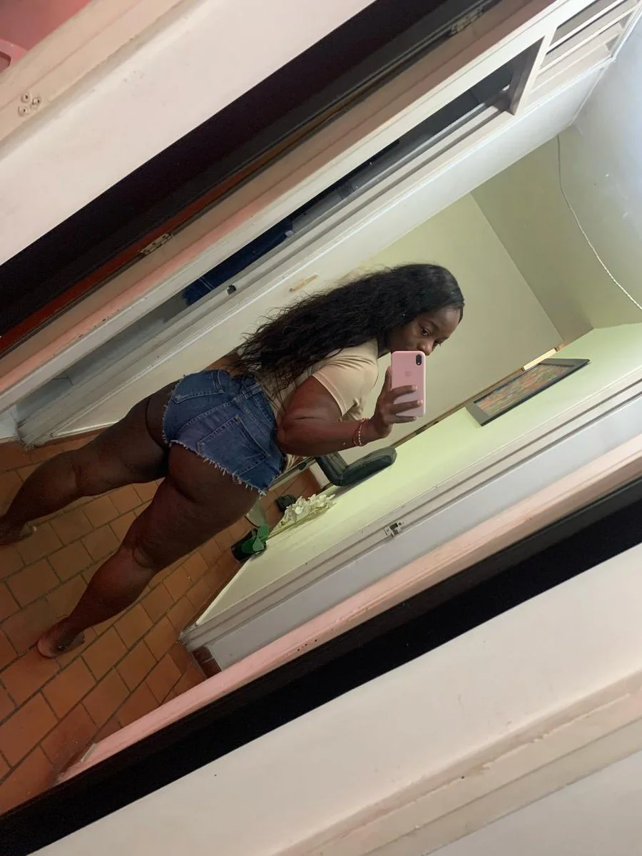 Susan OnlyFans exclusive photo 9 - susansex82 premium content