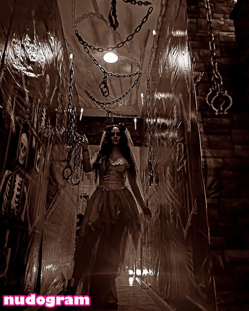 Penelope Ford OnlyFans exclusive photo 4 - thepenelopeford premium content