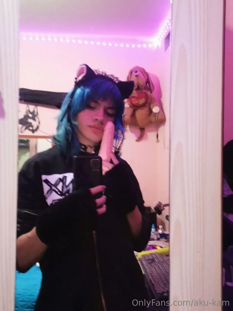 kam OnlyFans exclusive photo 4 - aku-kam premium content