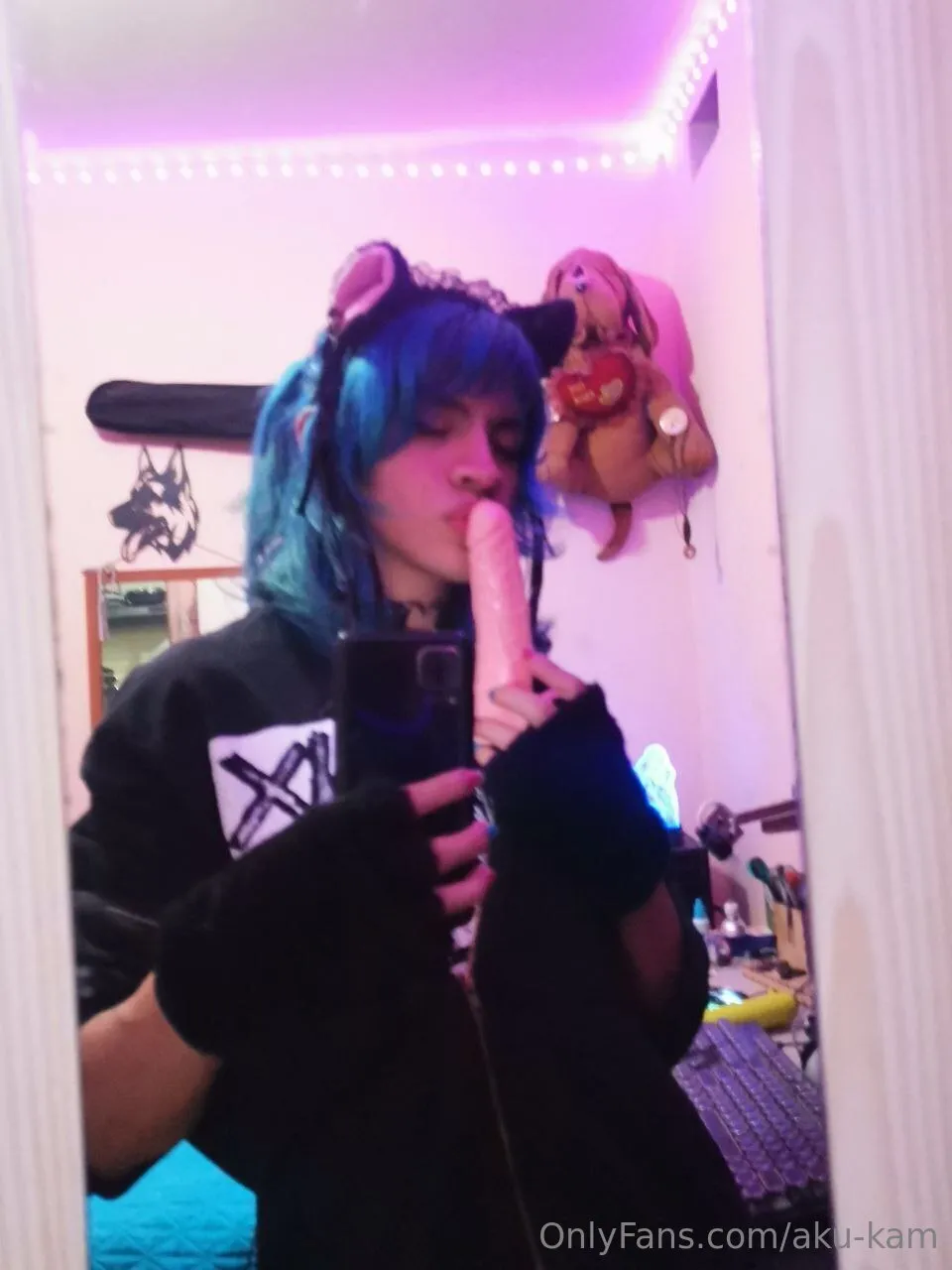 kam OnlyFans exclusive photo 2 - aku-kam premium content