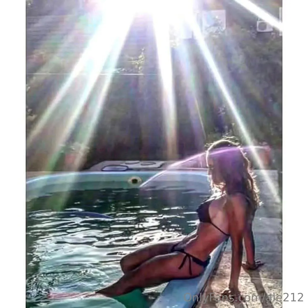 Red Velvet OnlyFans exclusive photo 9 - ale212 premium content