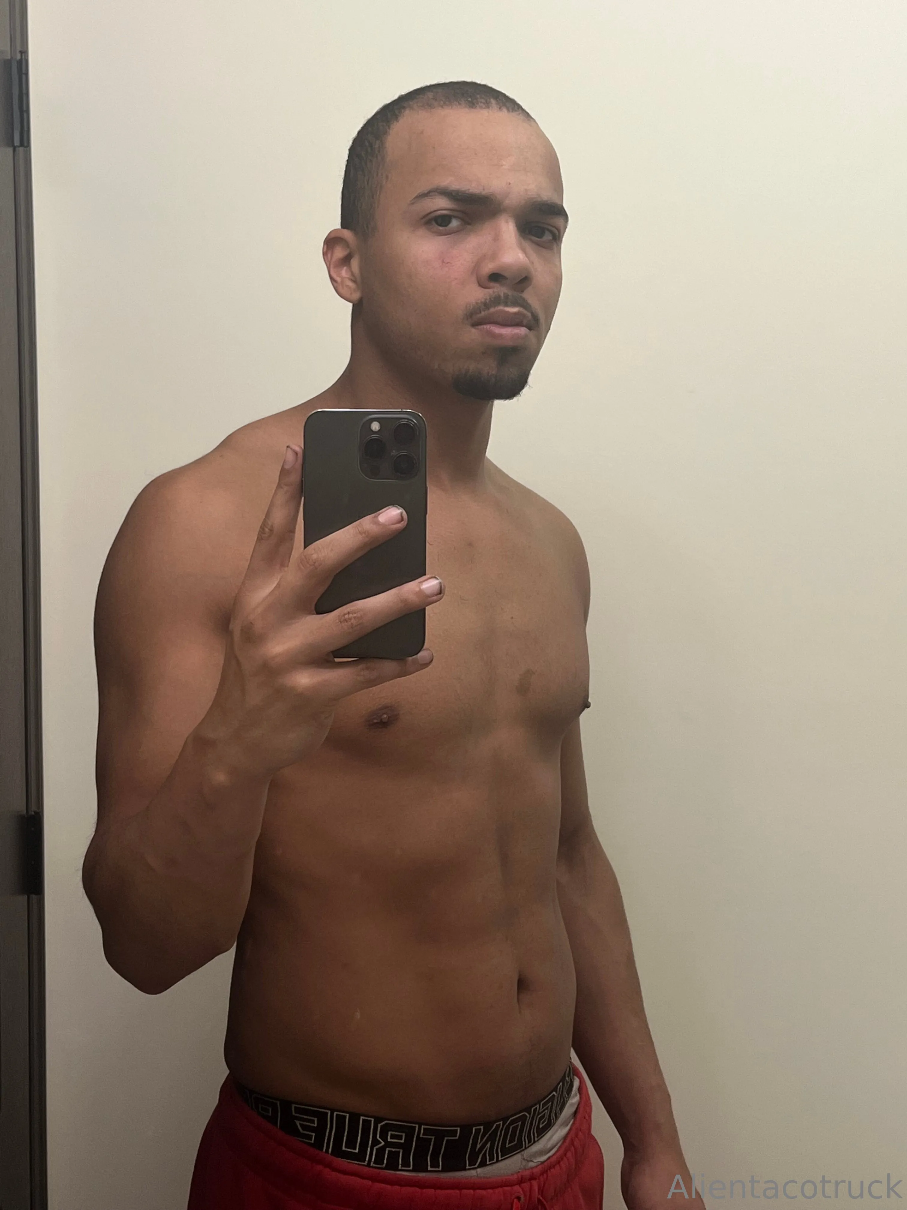 Monté OnlyFans exclusive photo 2 - alientacotruck premium content