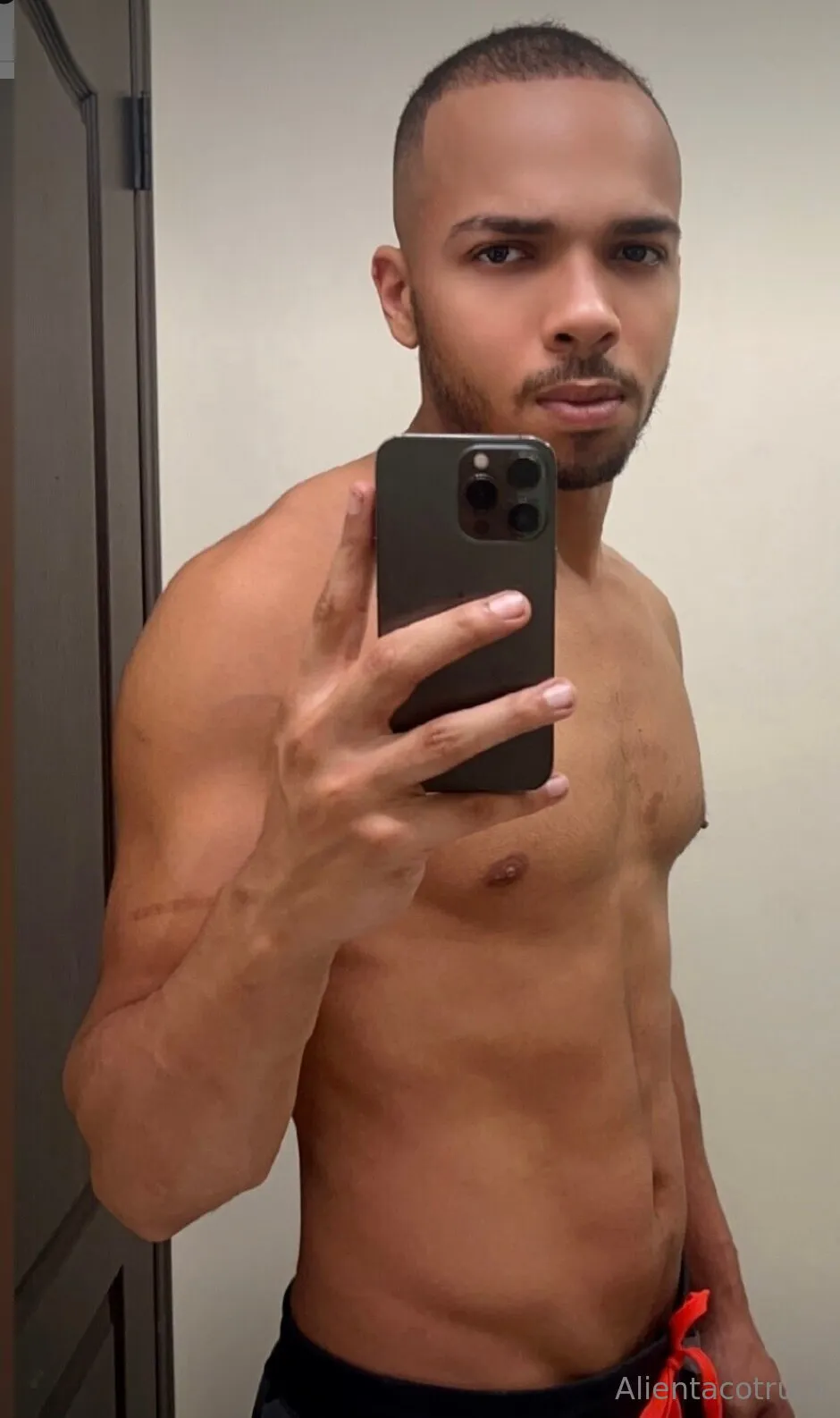 Monté OnlyFans exclusive photo 1 - alientacotruck premium content