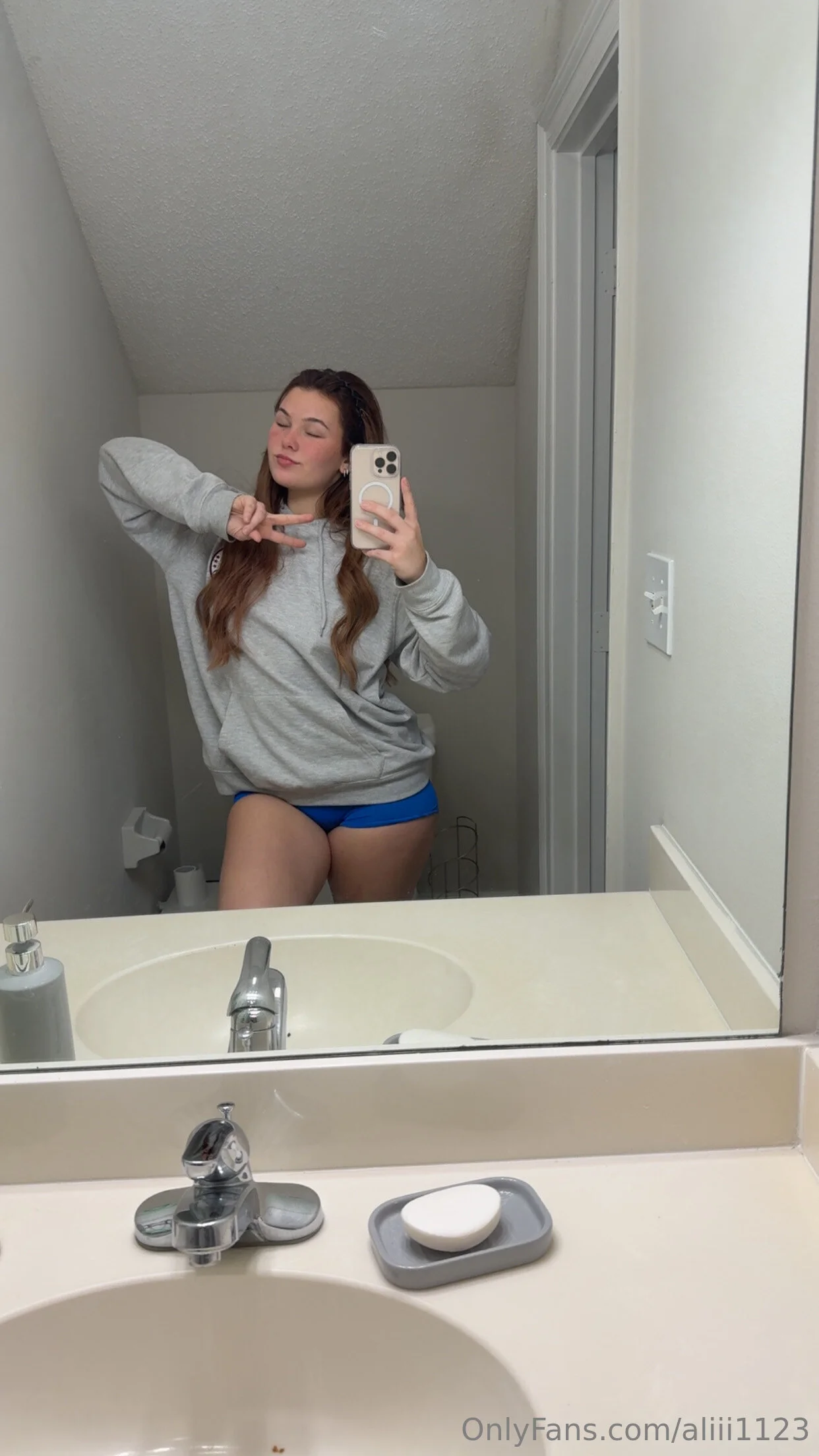 Ali OnlyFans exclusive photo 10 - aliii1123 premium content