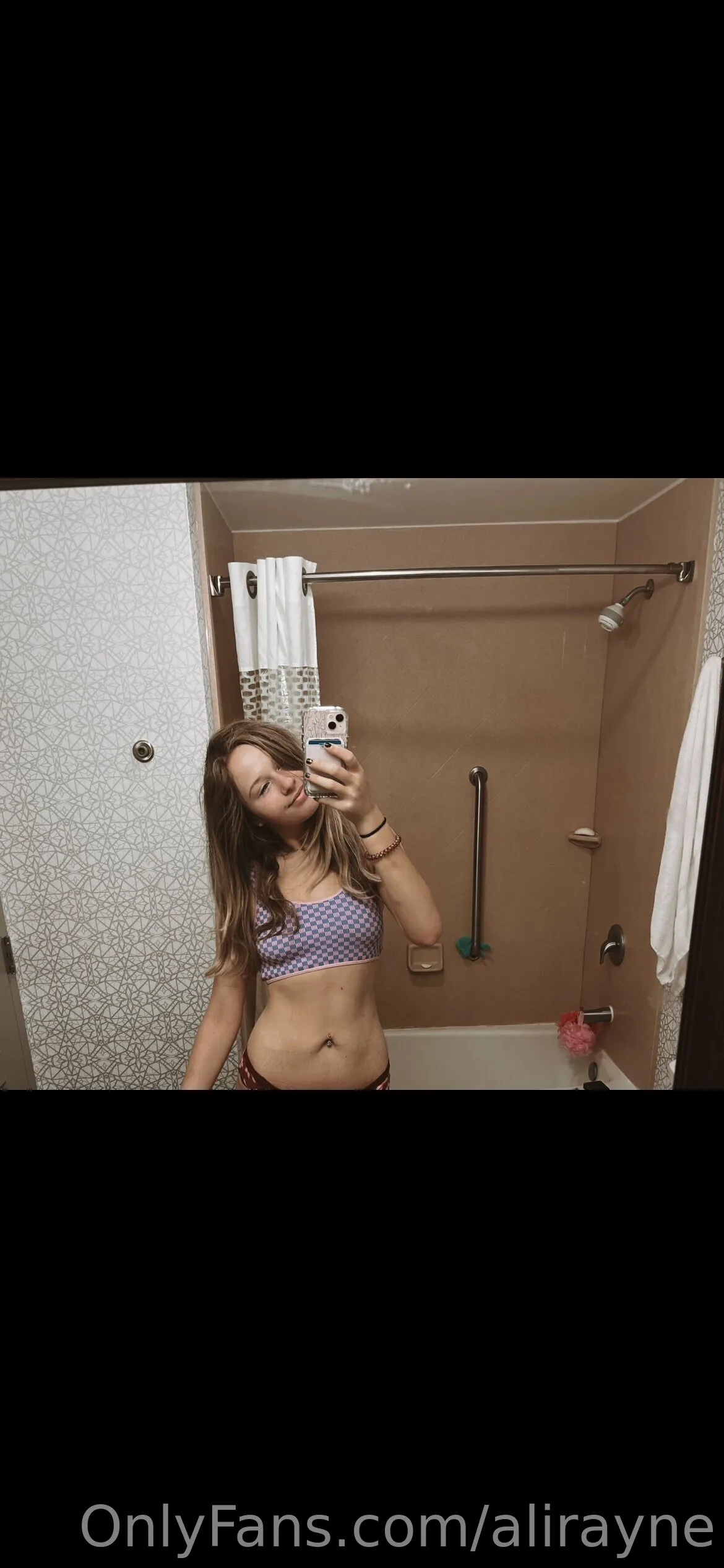 AliRayne OnlyFans exclusive photo 14 - alirayne premium content