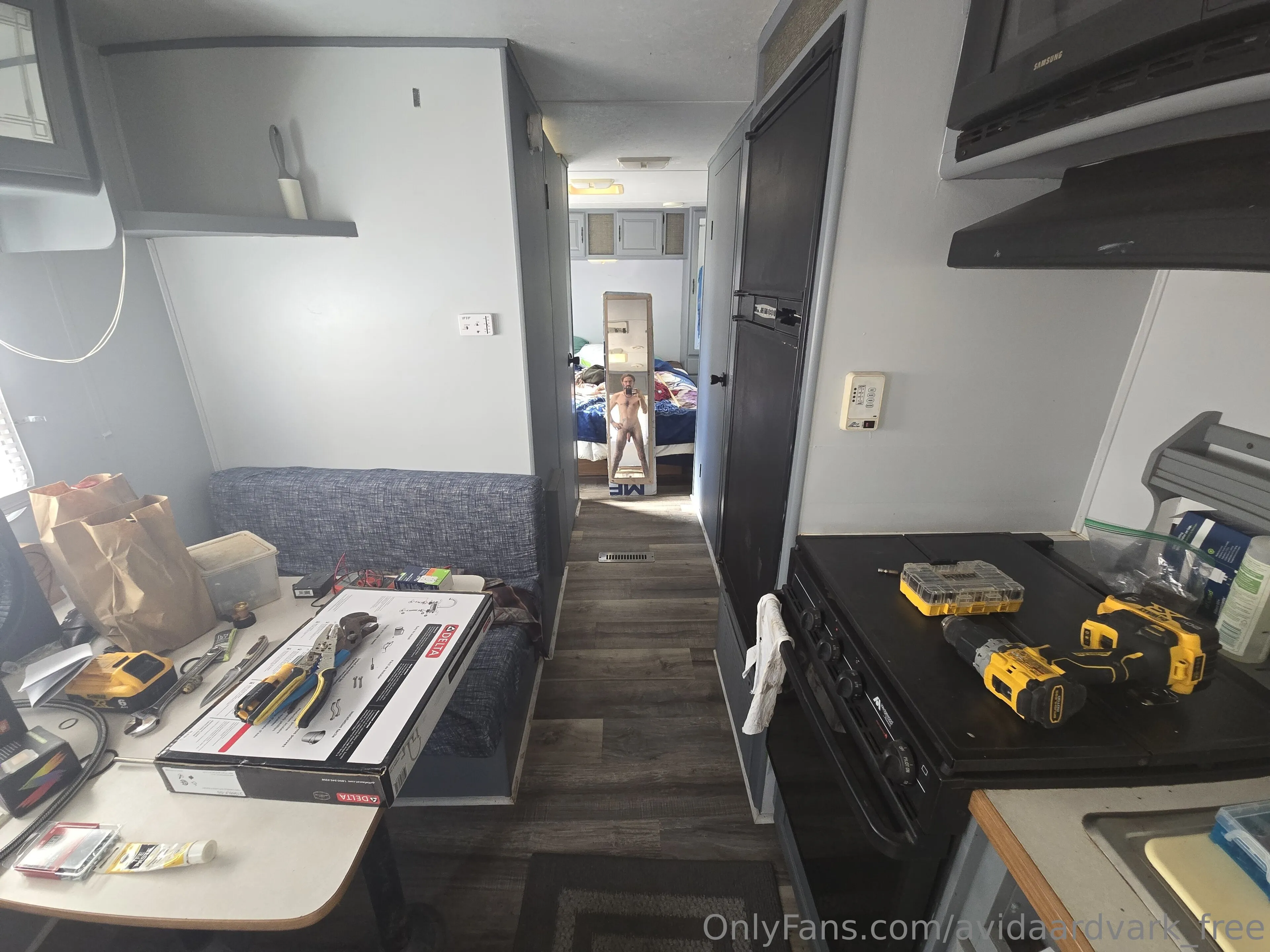 Chris Jones OnlyFans exclusive photo 1 - avidaardvark_free premium content