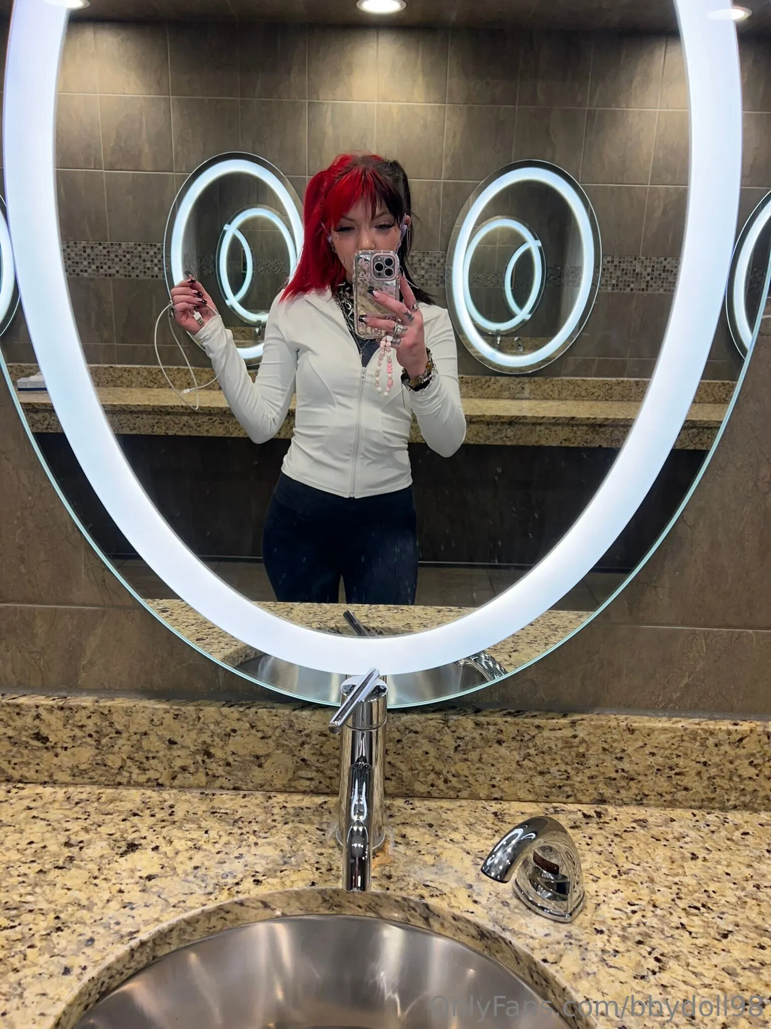 brooke (free) OnlyFans exclusive photo 2 - bbydoll98 premium content