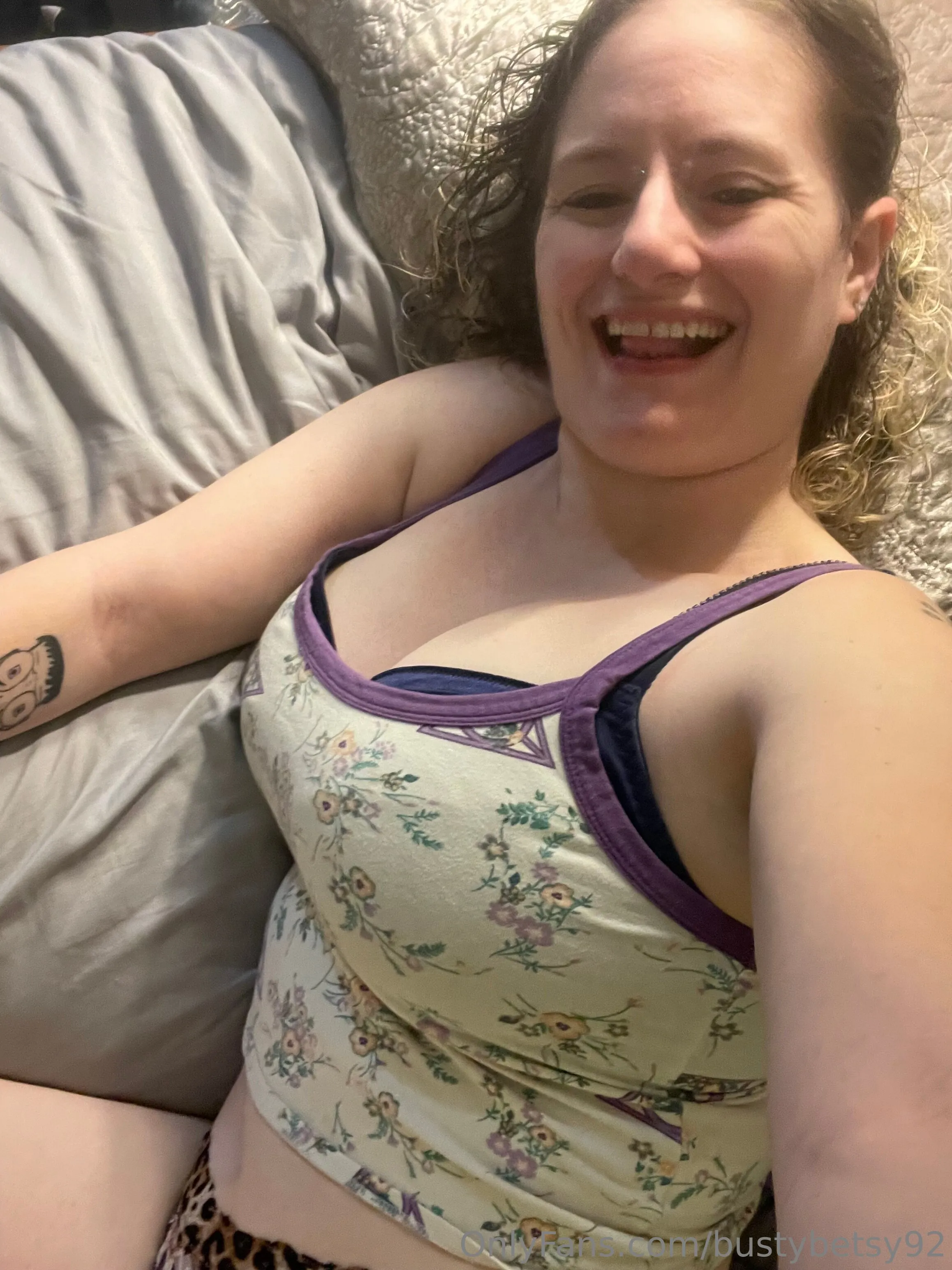 Busty Betsy OnlyFans exclusive photo 6 - bustybetsy92 premium content