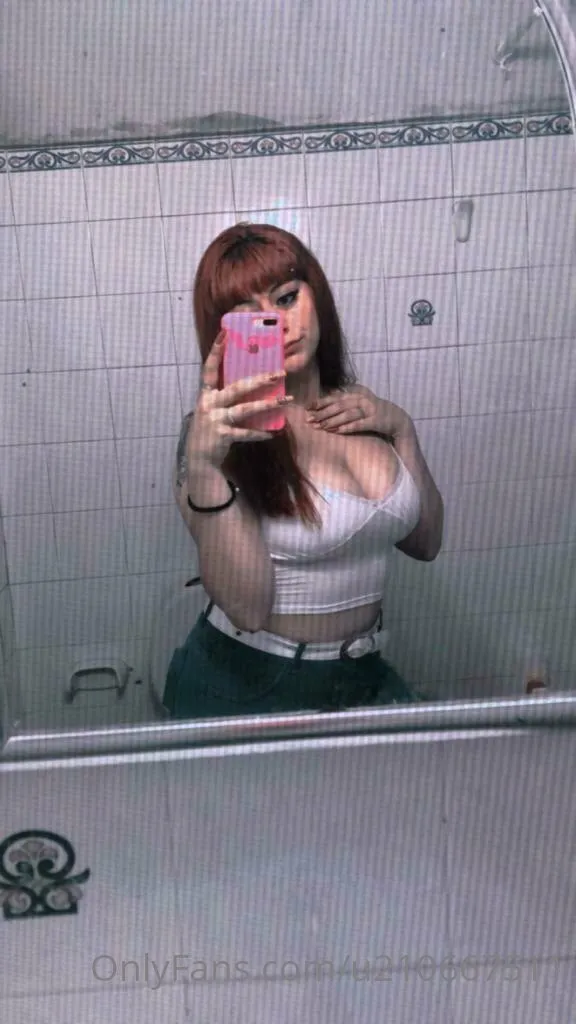 Ellie OnlyFans exclusive photo 4 - colo111 premium content