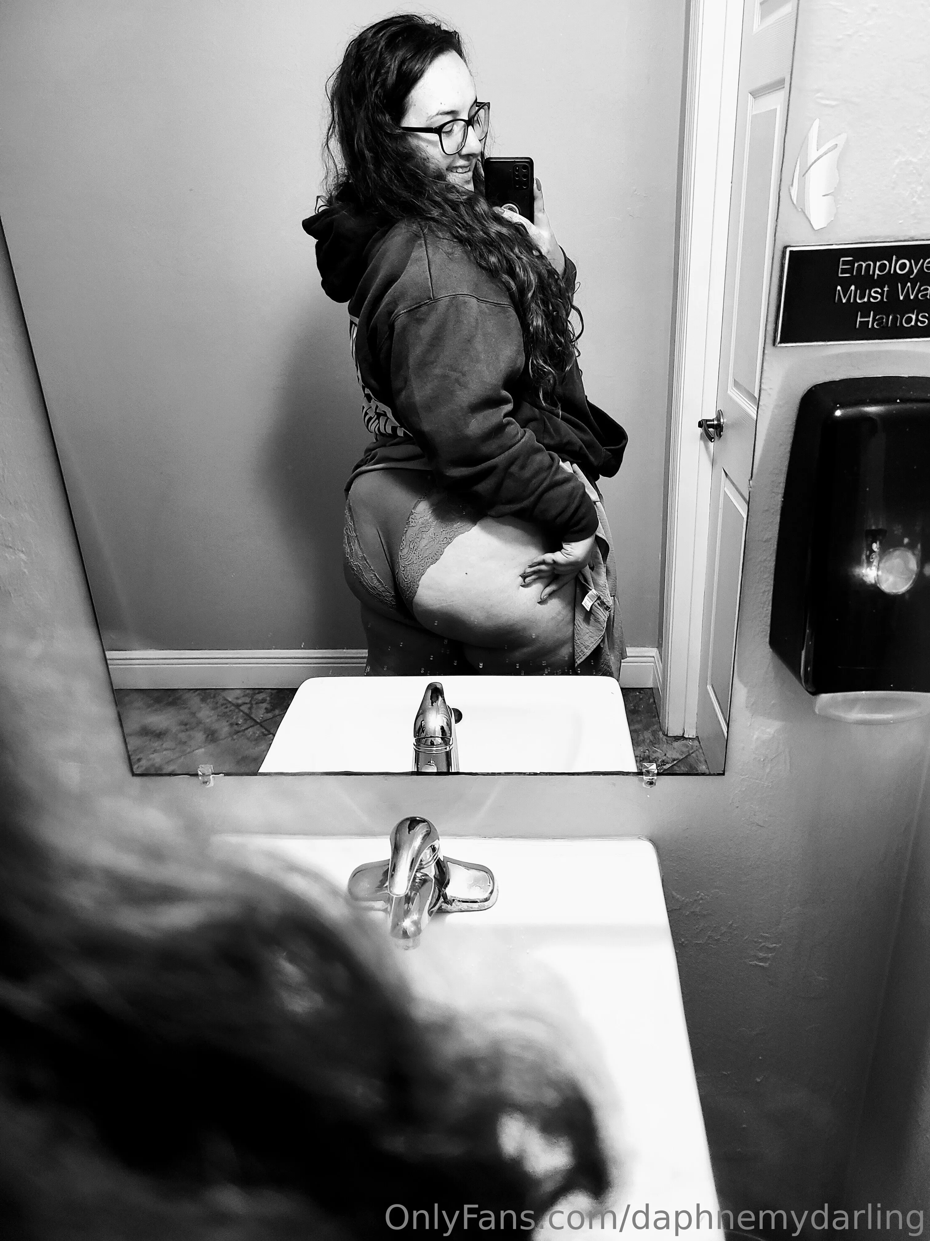 DaphneDarling OnlyFans exclusive photo 4 - daphnemydarling premium content