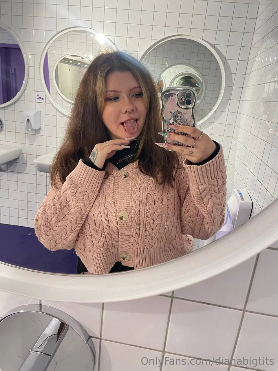 𝙳𝚒𝚊𝚗𝚊 𝙱𝚒𝚐 𝚃𝚒𝚝𝚝𝚜 🐾 OnlyFans exclusive photo 32 - dianabigtits premium content