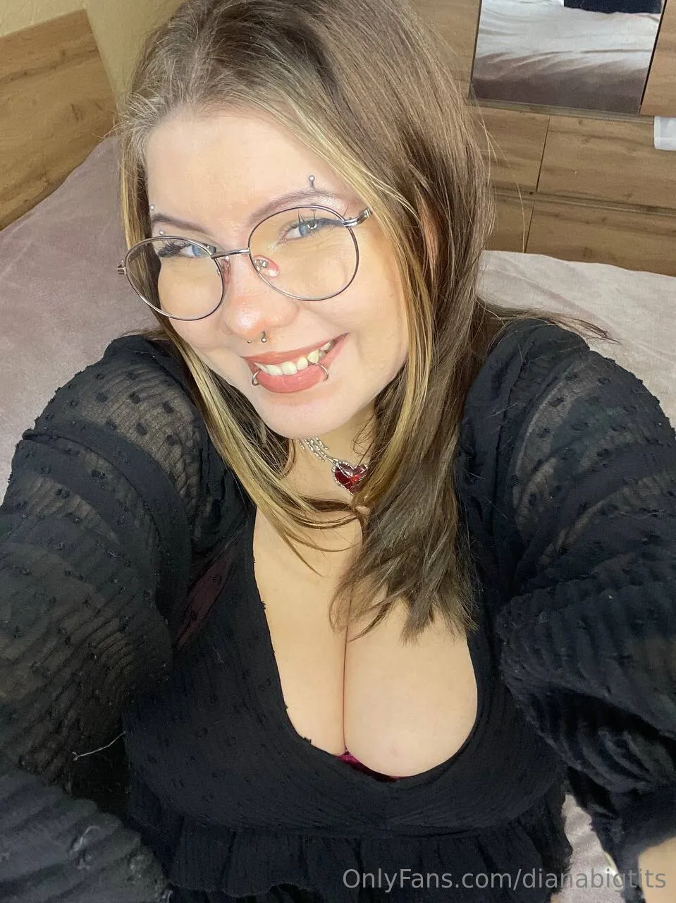 𝙳𝚒𝚊𝚗𝚊 𝙱𝚒𝚐 𝚃𝚒𝚝𝚝𝚜 🐾 OnlyFans exclusive photo 2 - dianabigtits premium content