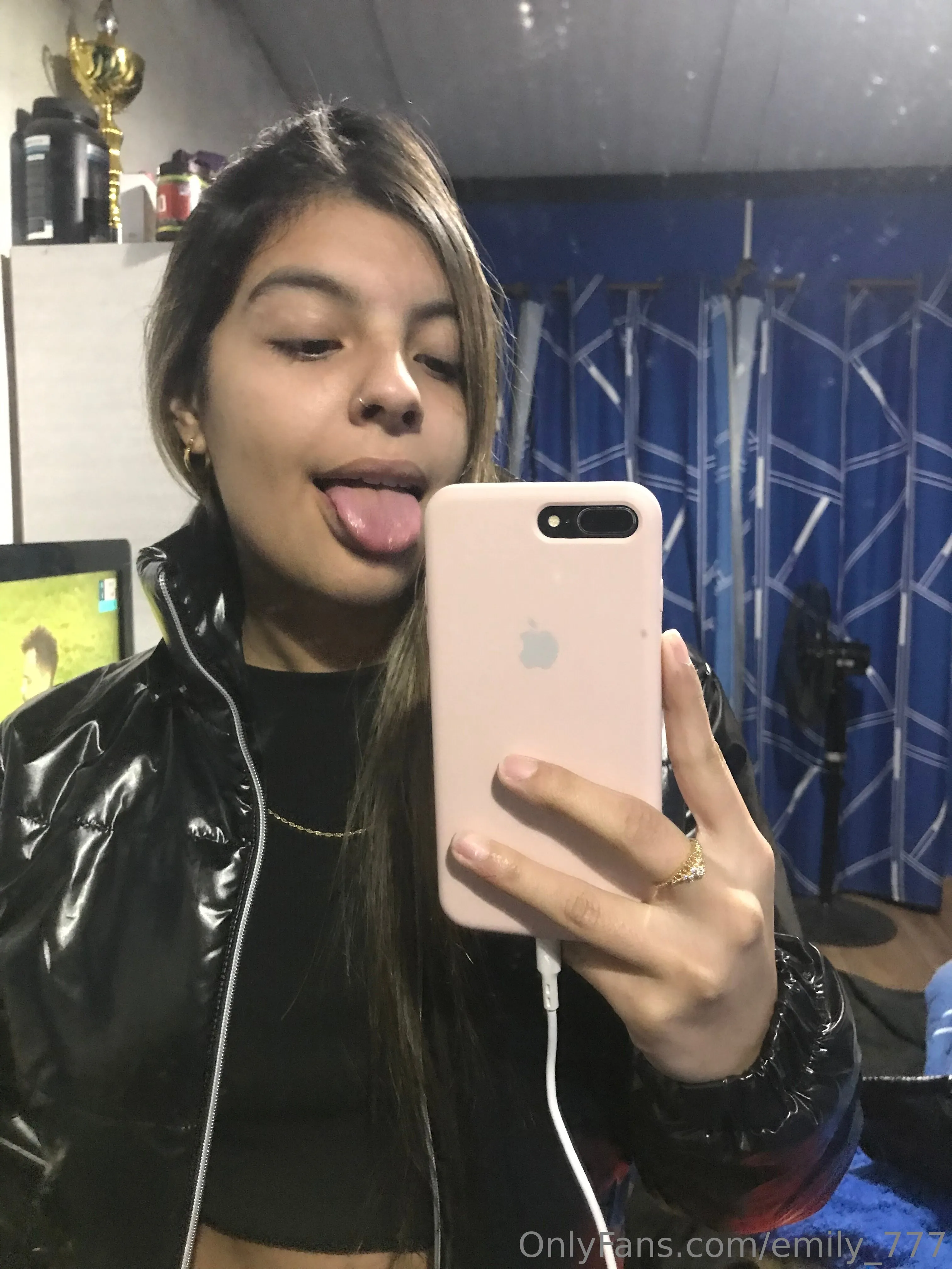 EB OnlyFans exclusive photo 14 - emily_777 premium content