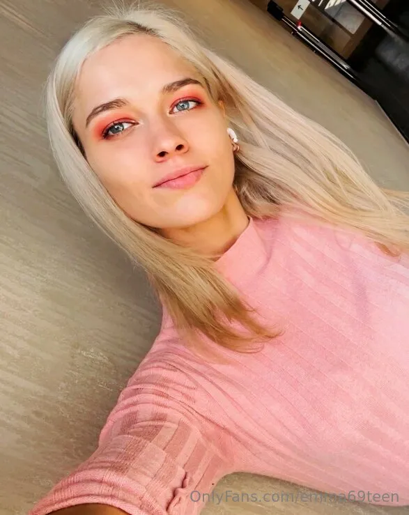 Emma OnlyFans exclusive photo 1 - emma69teen premium content