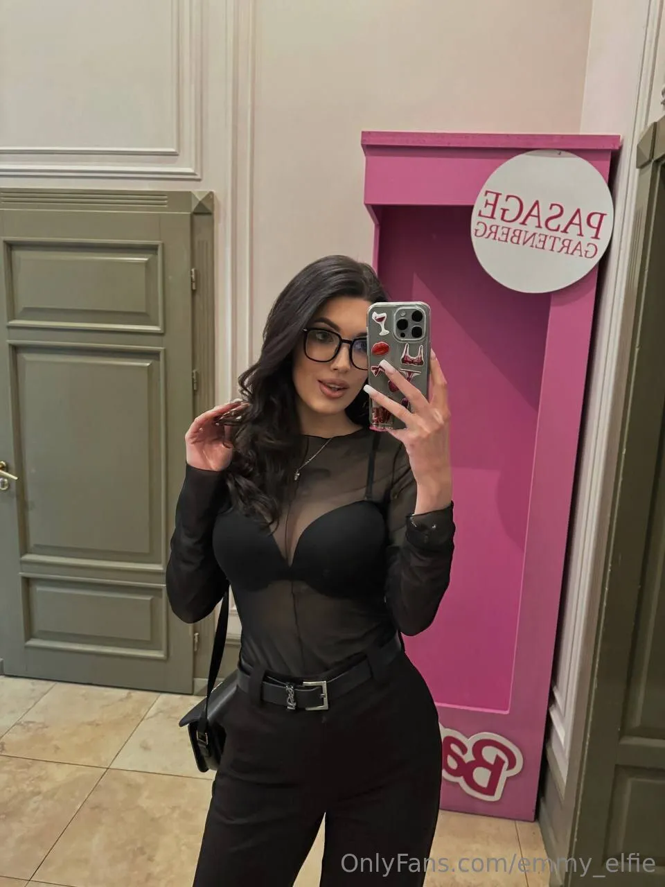 Abby Busty OnlyFans exclusive photo 3 - emmy_elfie premium content