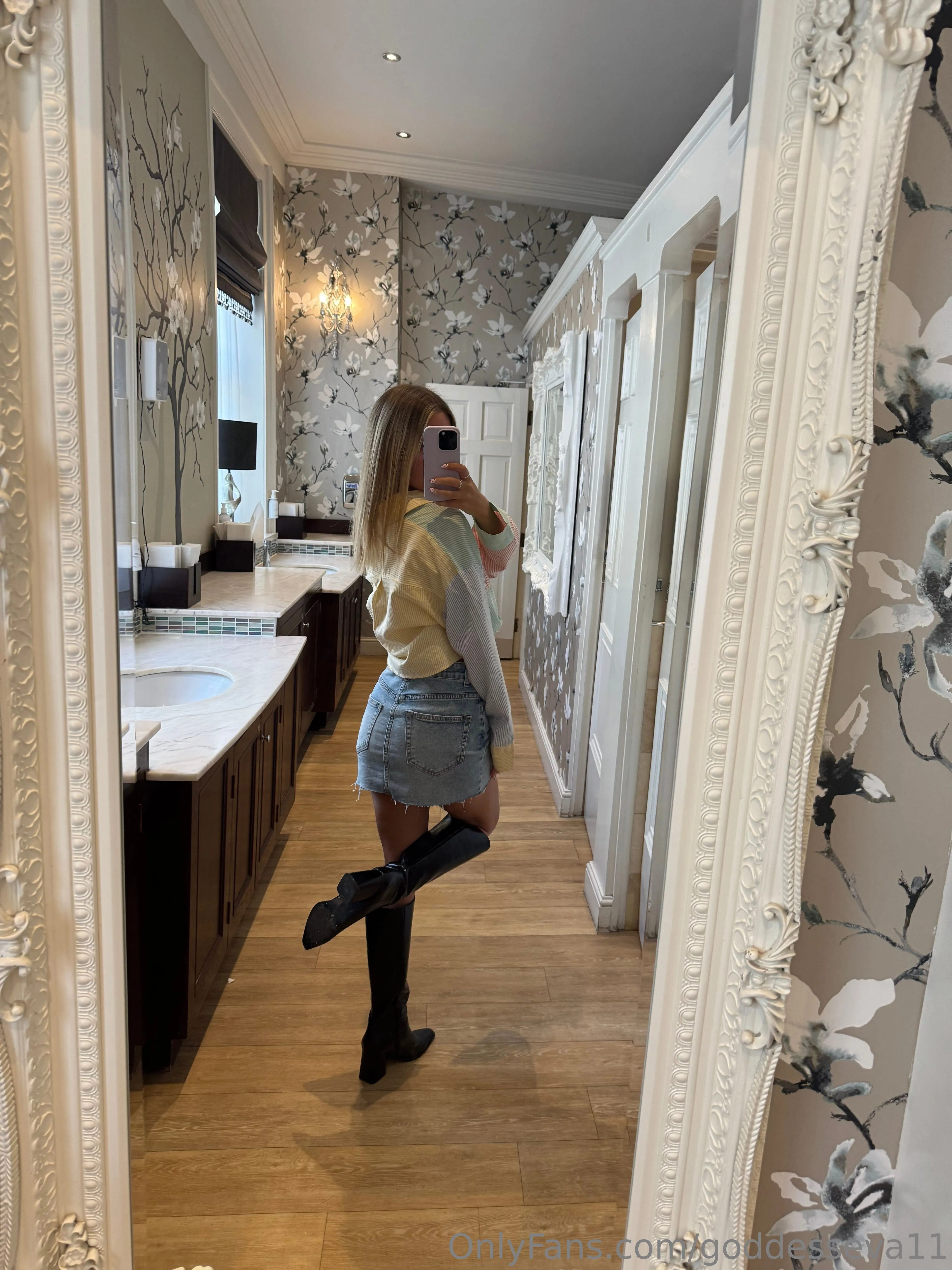 GoddessEva11 OnlyFans exclusive photo 2 - goddesseva11 premium content