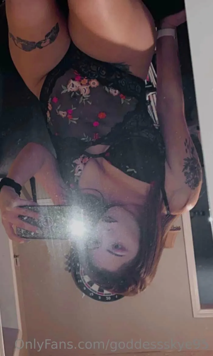 Amber OnlyFans exclusive photo 9 - goddessskye95 premium content