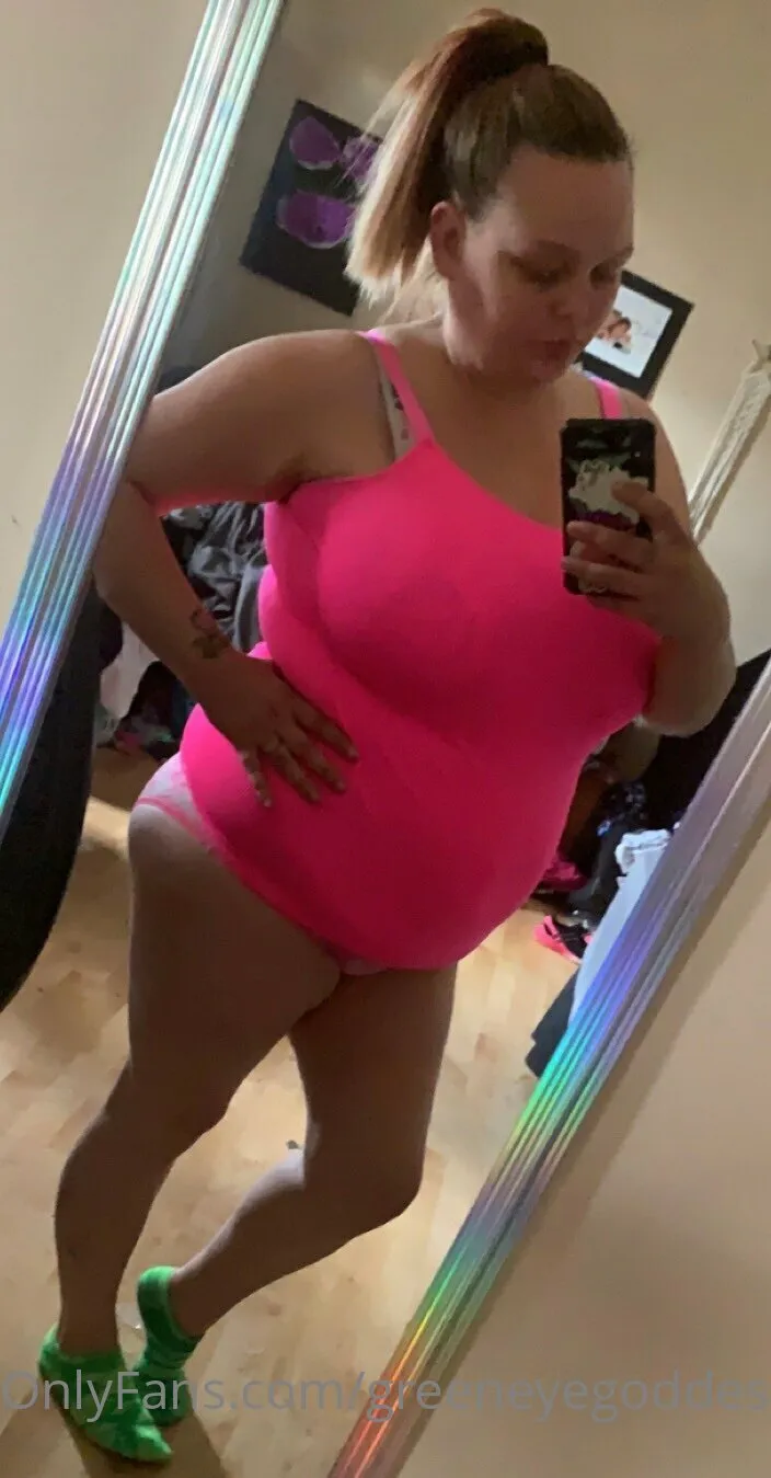 Lyn OnlyFans exclusive photo 6 - greeneyegoddess222 premium content