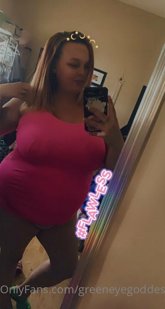 Lyn OnlyFans exclusive photo 4 - greeneyegoddess222 premium content