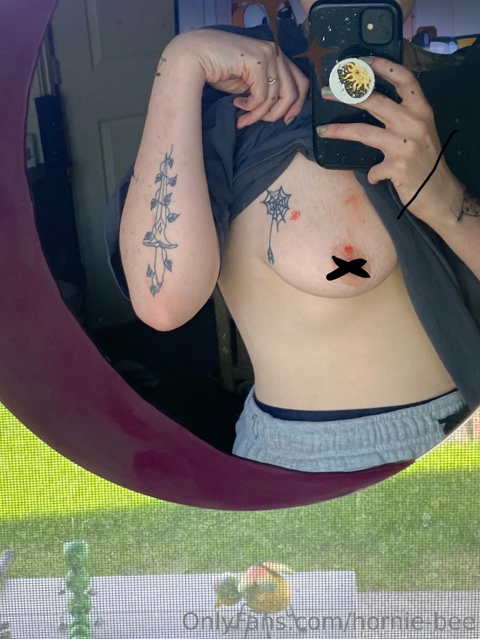 Hornie.-.bee OnlyFans exclusive photo 8 - hornie-bee premium content