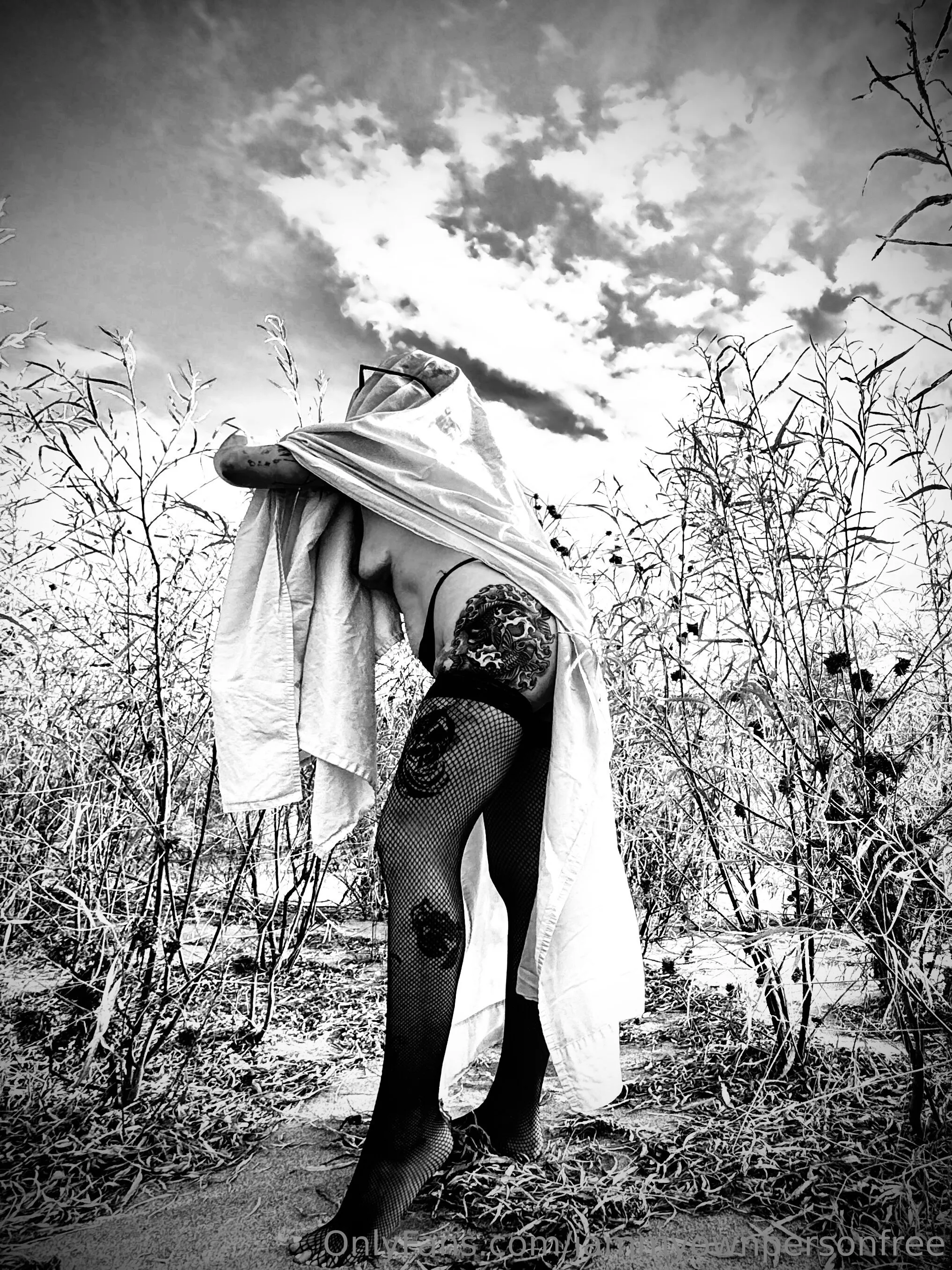 Iammyownpersonfree OnlyFans exclusive photo 3 - iammyownpersonfree premium content