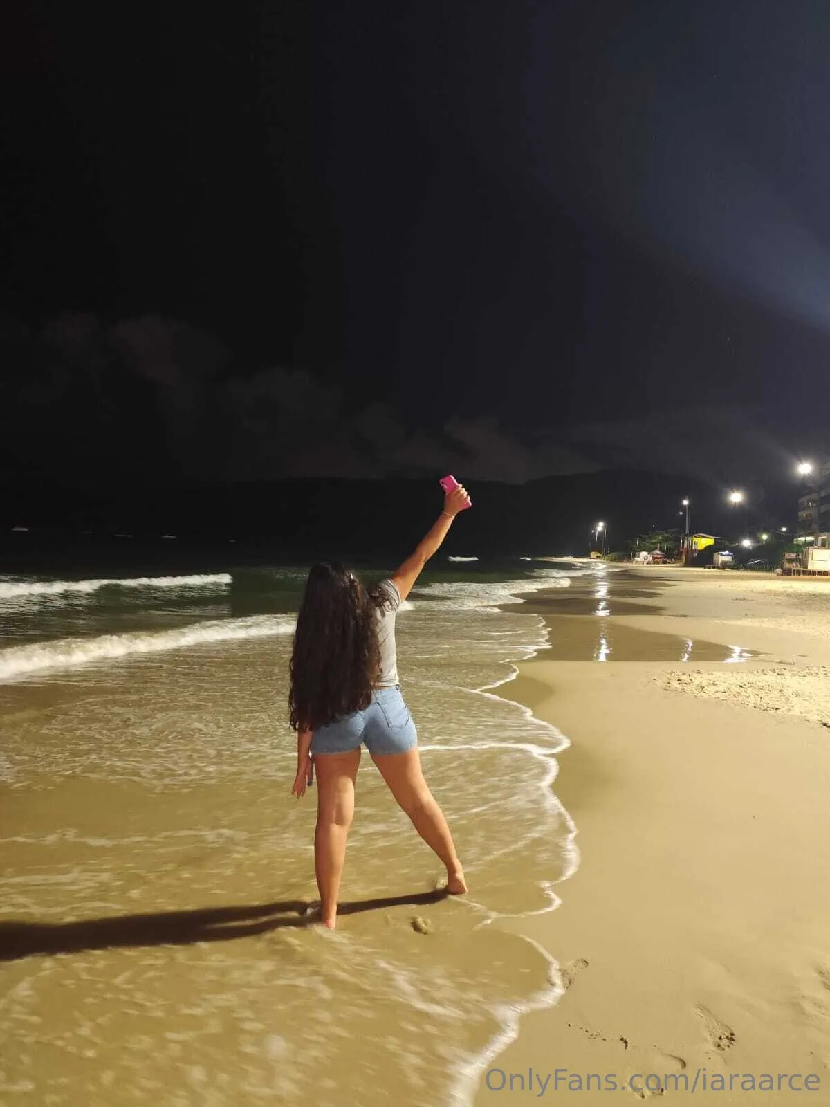 Iara OnlyFans exclusive photo 4 - iaraarce premium content