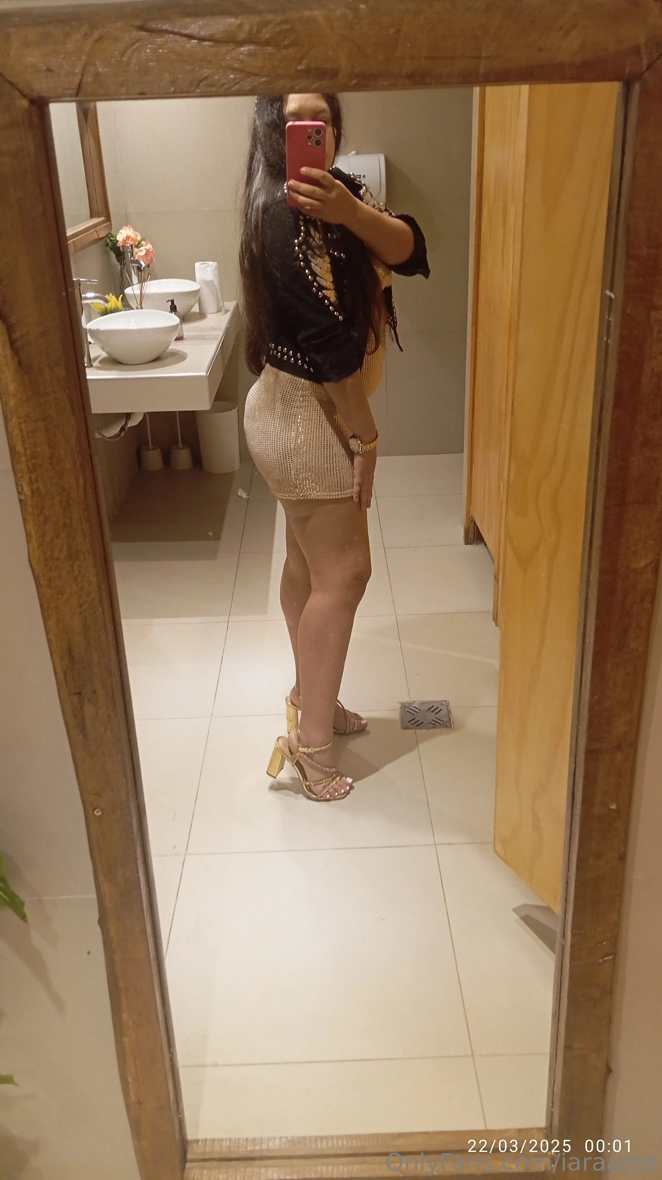 Iara OnlyFans exclusive photo 1 - iaraarce premium content