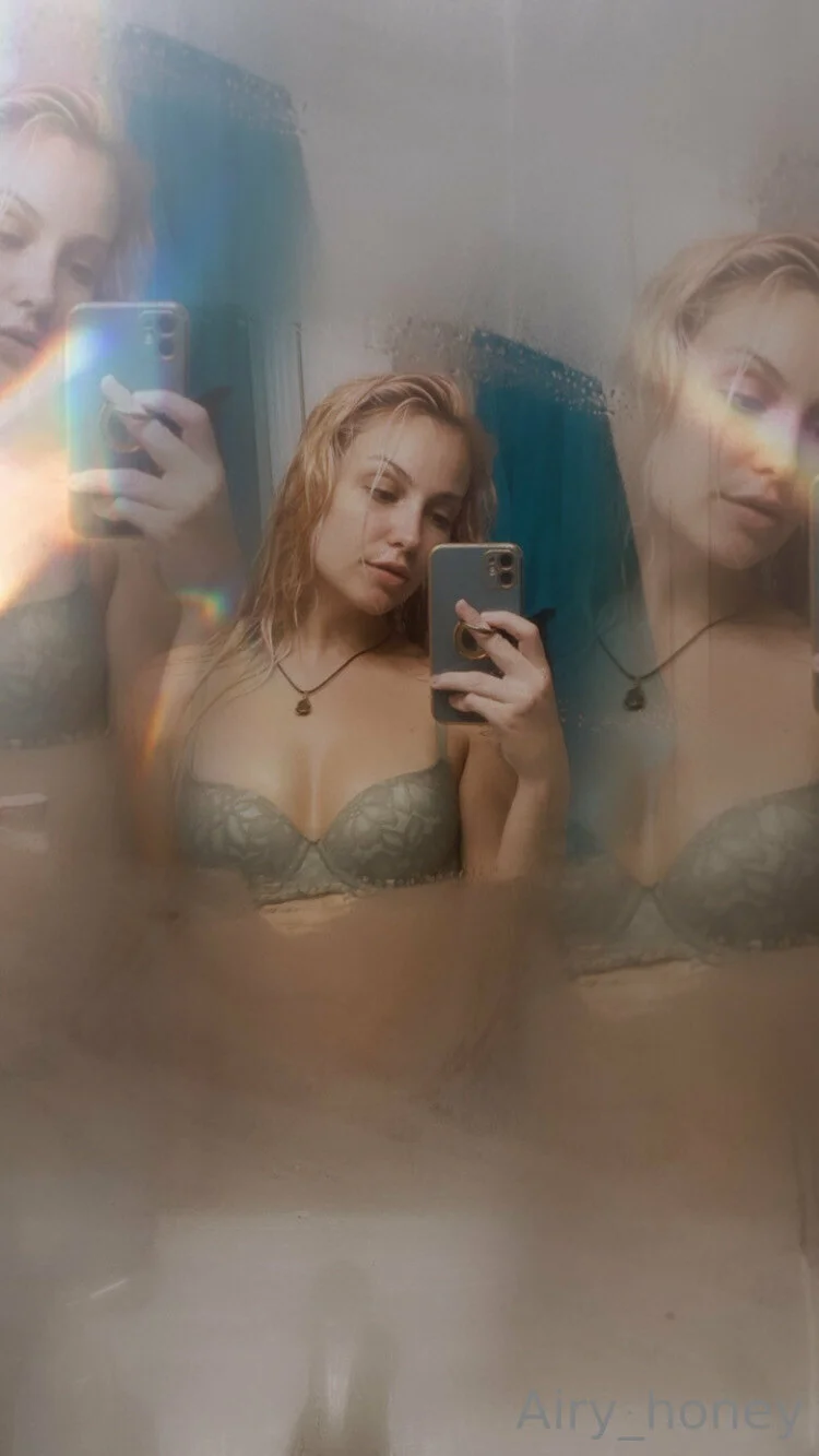 𝒜𝒾𝓇𝓎 𝐻𝑜𝓃𝑒𝓎 OnlyFans exclusive photo 25 - airyhoney premium content