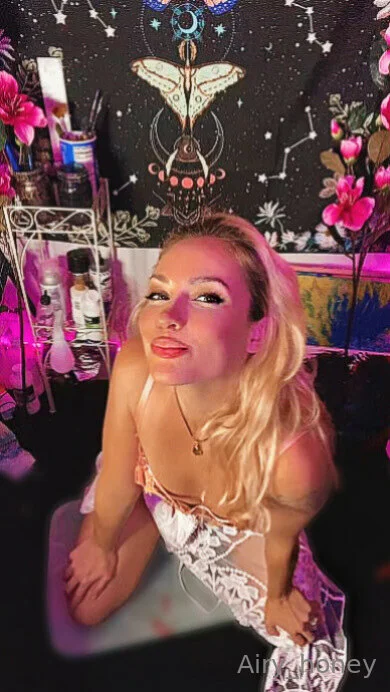 𝒜𝒾𝓇𝓎 𝐻𝑜𝓃𝑒𝓎 OnlyFans exclusive photo 10 - airyhoney premium content