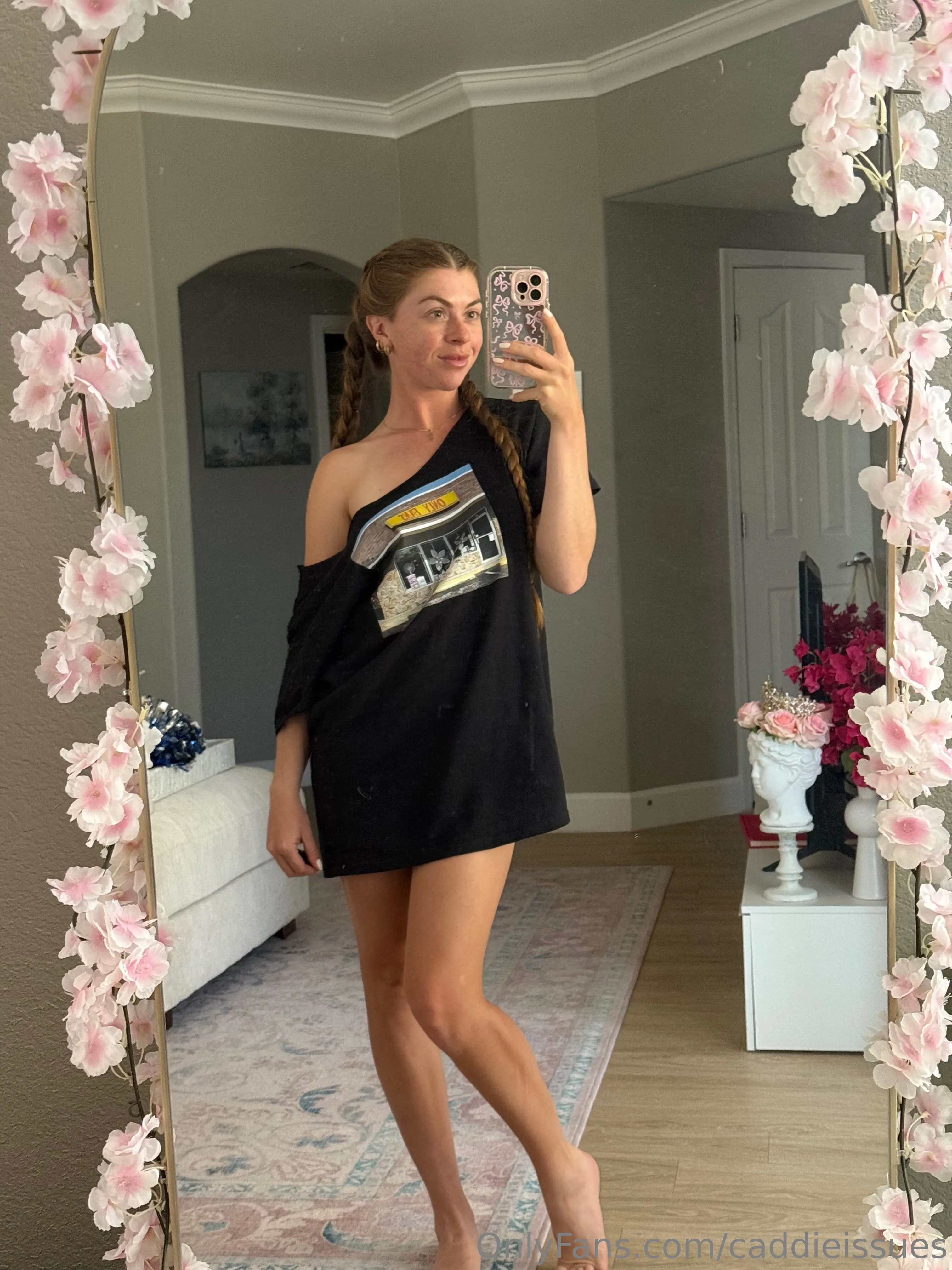 Clairebear OnlyFans exclusive photo 2 - caddieissues premium content