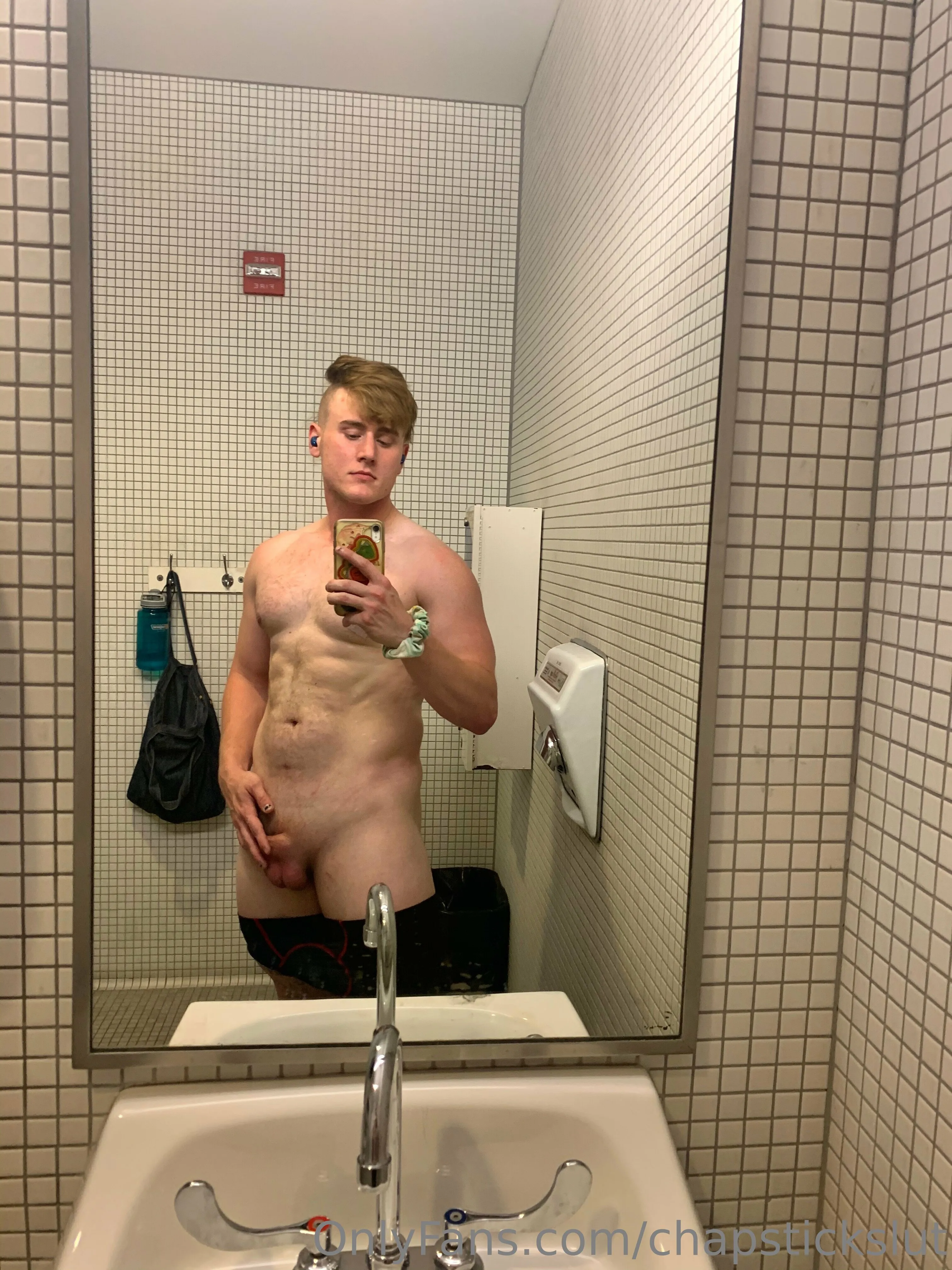 Chapstick Slut:) OnlyFans exclusive photo 4 - chapstickslut premium content