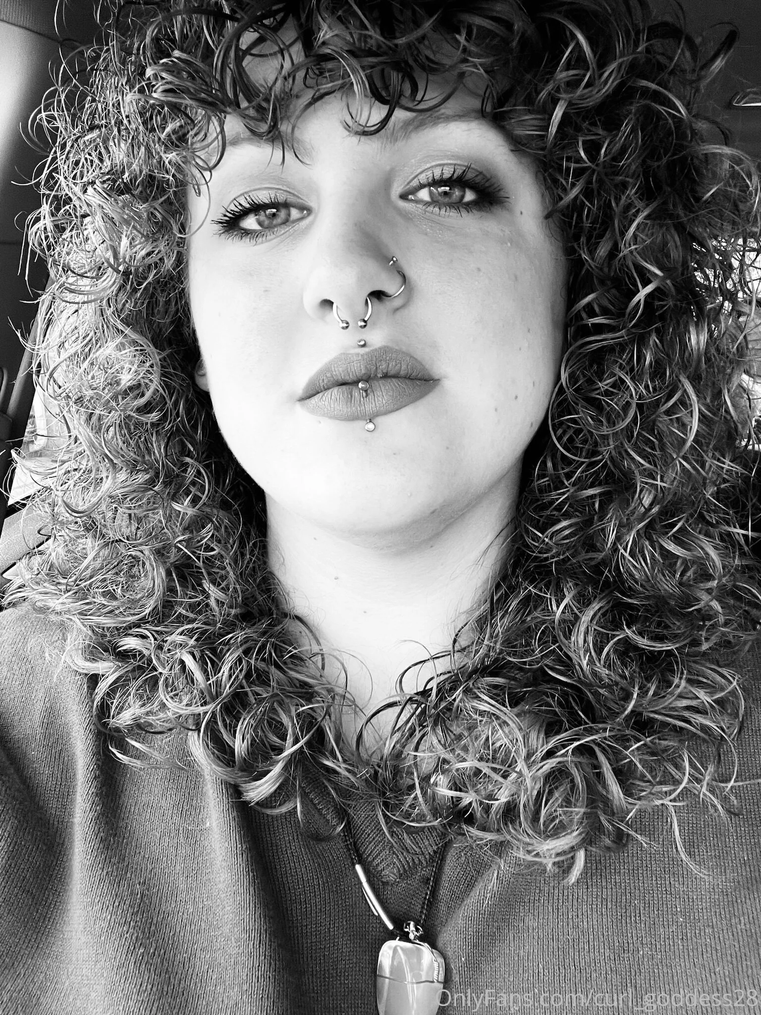 Goddess28 OnlyFans exclusive photo 7 - curl_goddess28 premium content