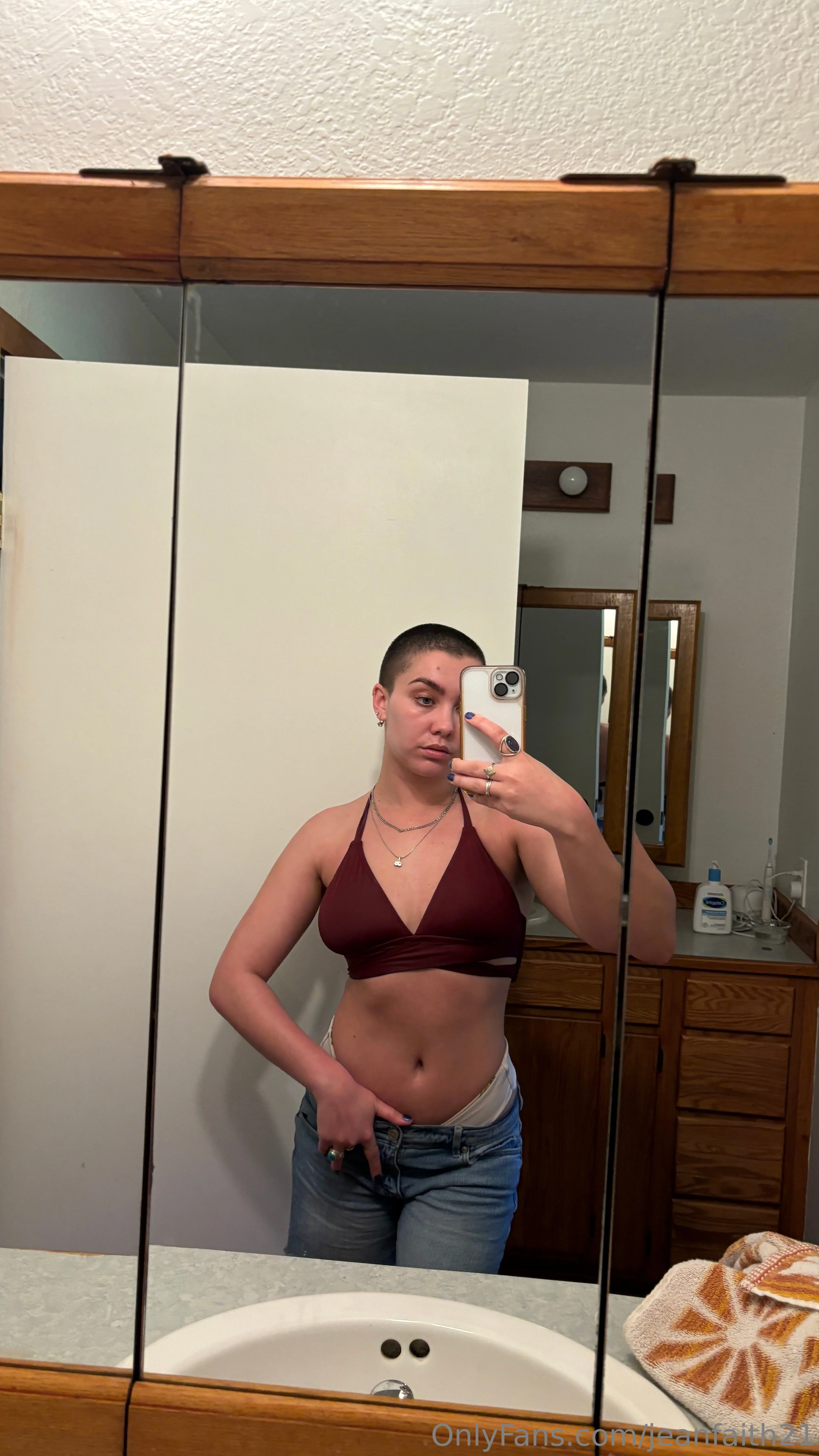 Jean OnlyFans exclusive photo 4 - jeanfaith21 premium content