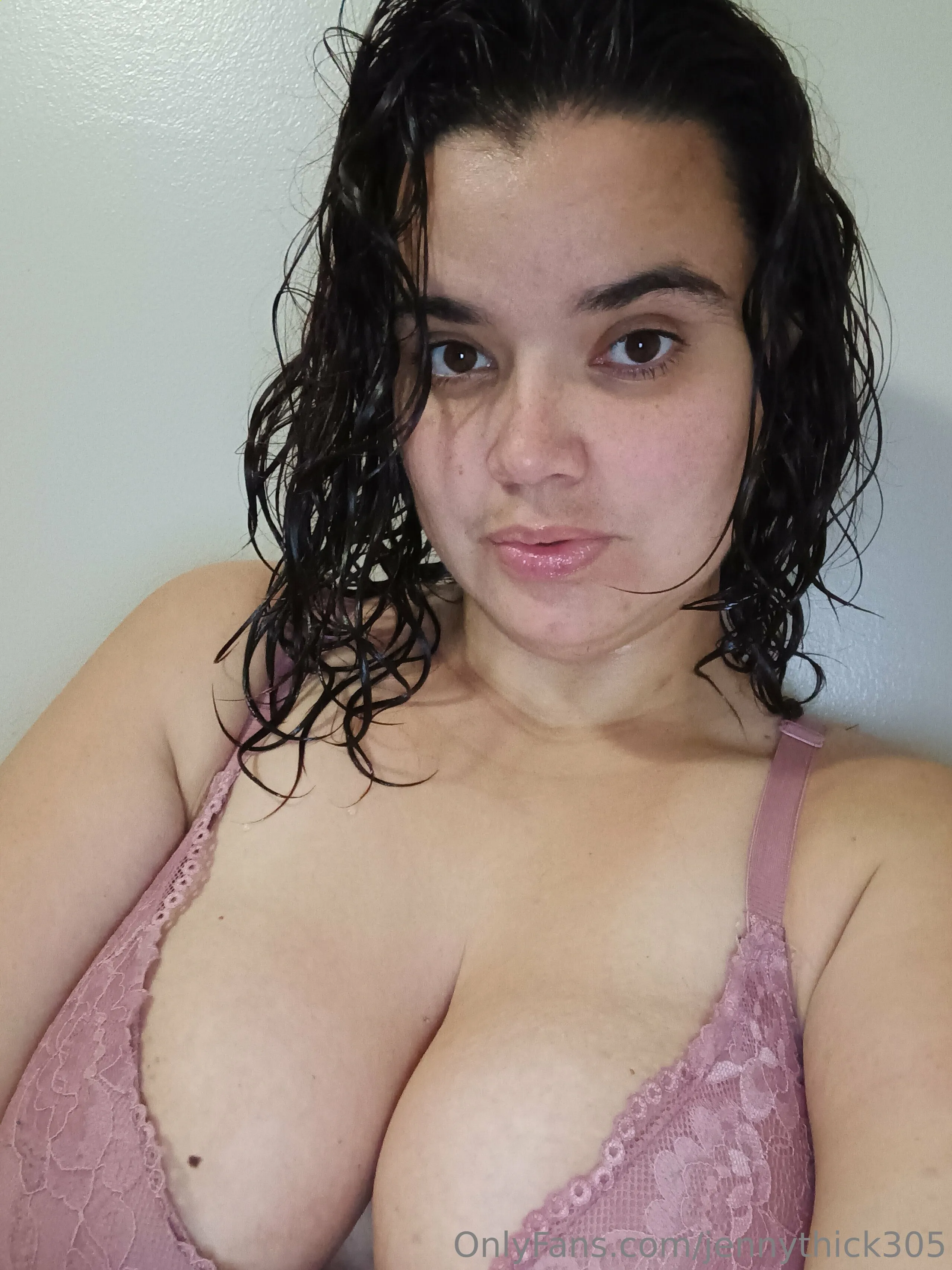 Jenniffer OnlyFans exclusive photo 9 - jennythick305 premium content