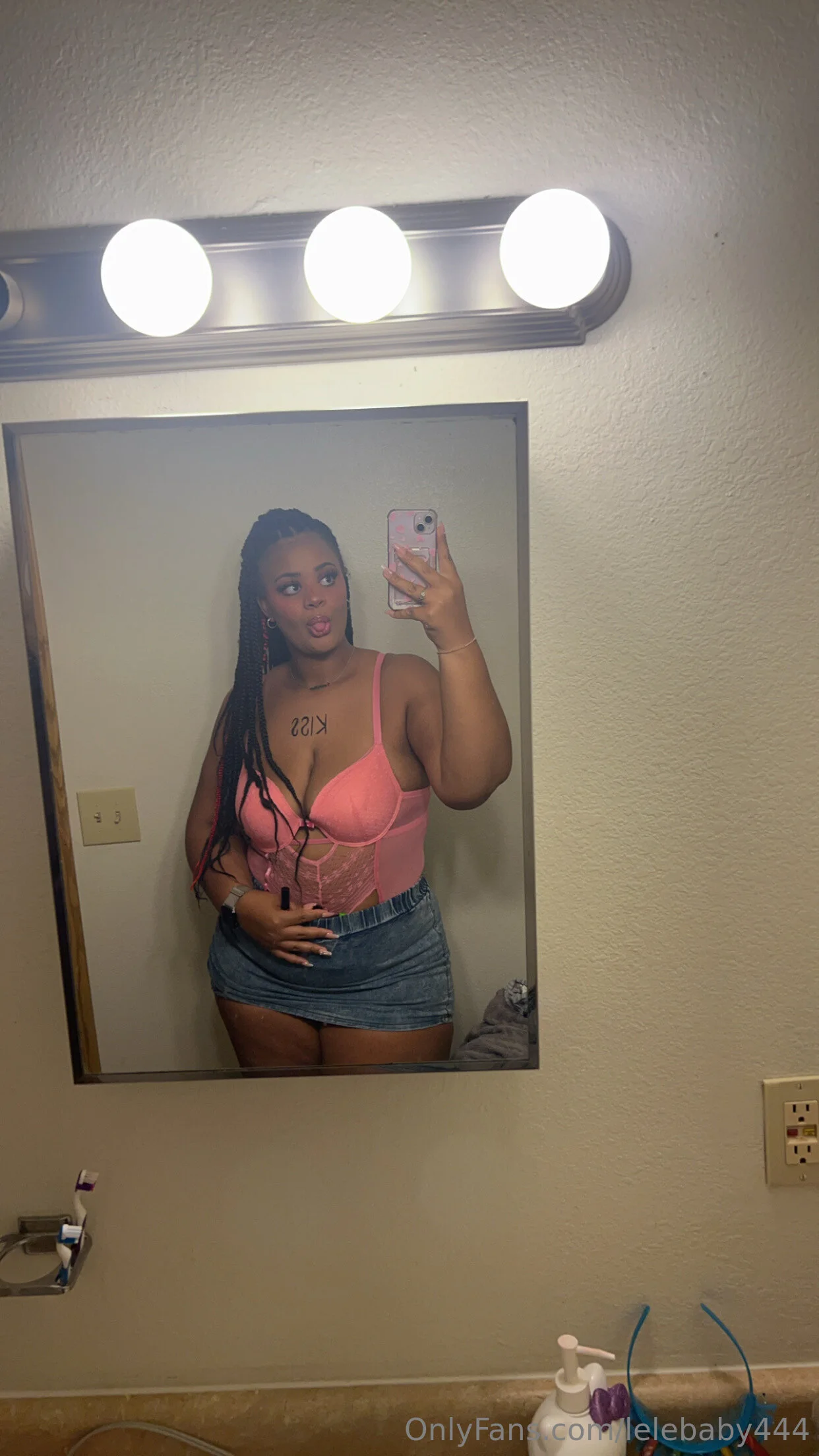 Lele OnlyFans exclusive photo 1 - lelebaby444 premium content