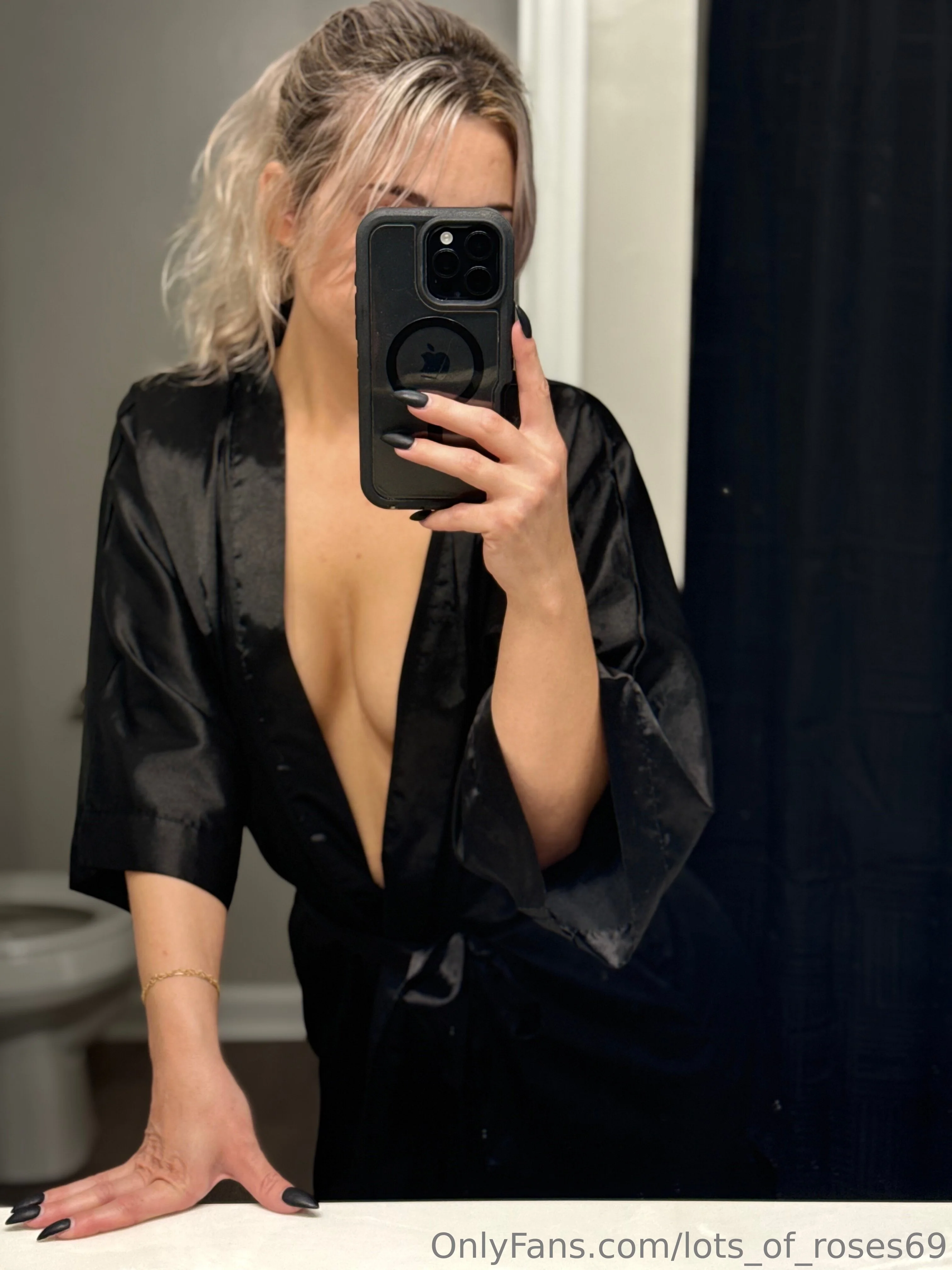 Rose OnlyFans exclusive photo 9 - lots_of_roses69 premium content