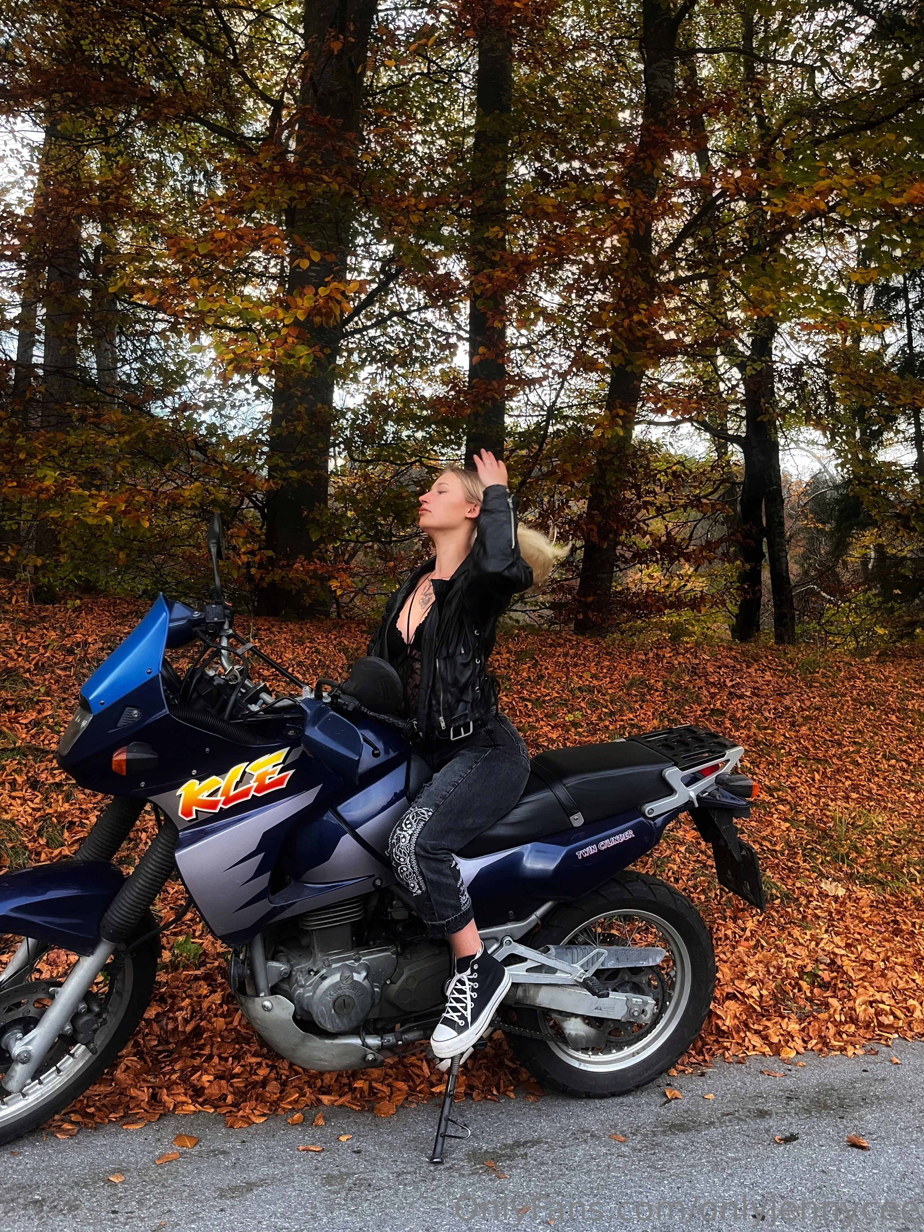 Jenny OnlyFans exclusive photo 4 - onlyjennycee premium content