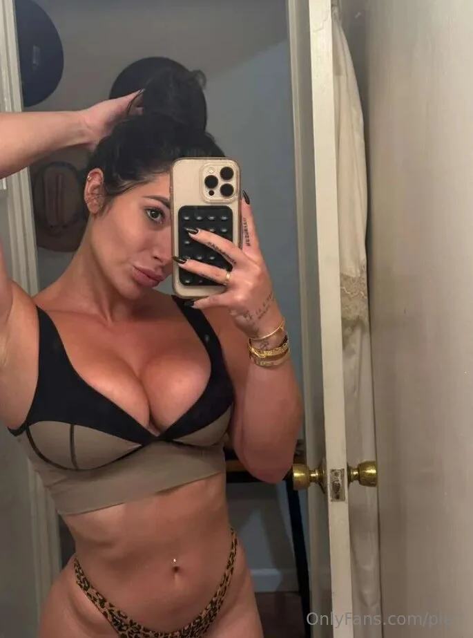 Pie L 🌺 OnlyFans exclusive photo 10 - pie.l premium content