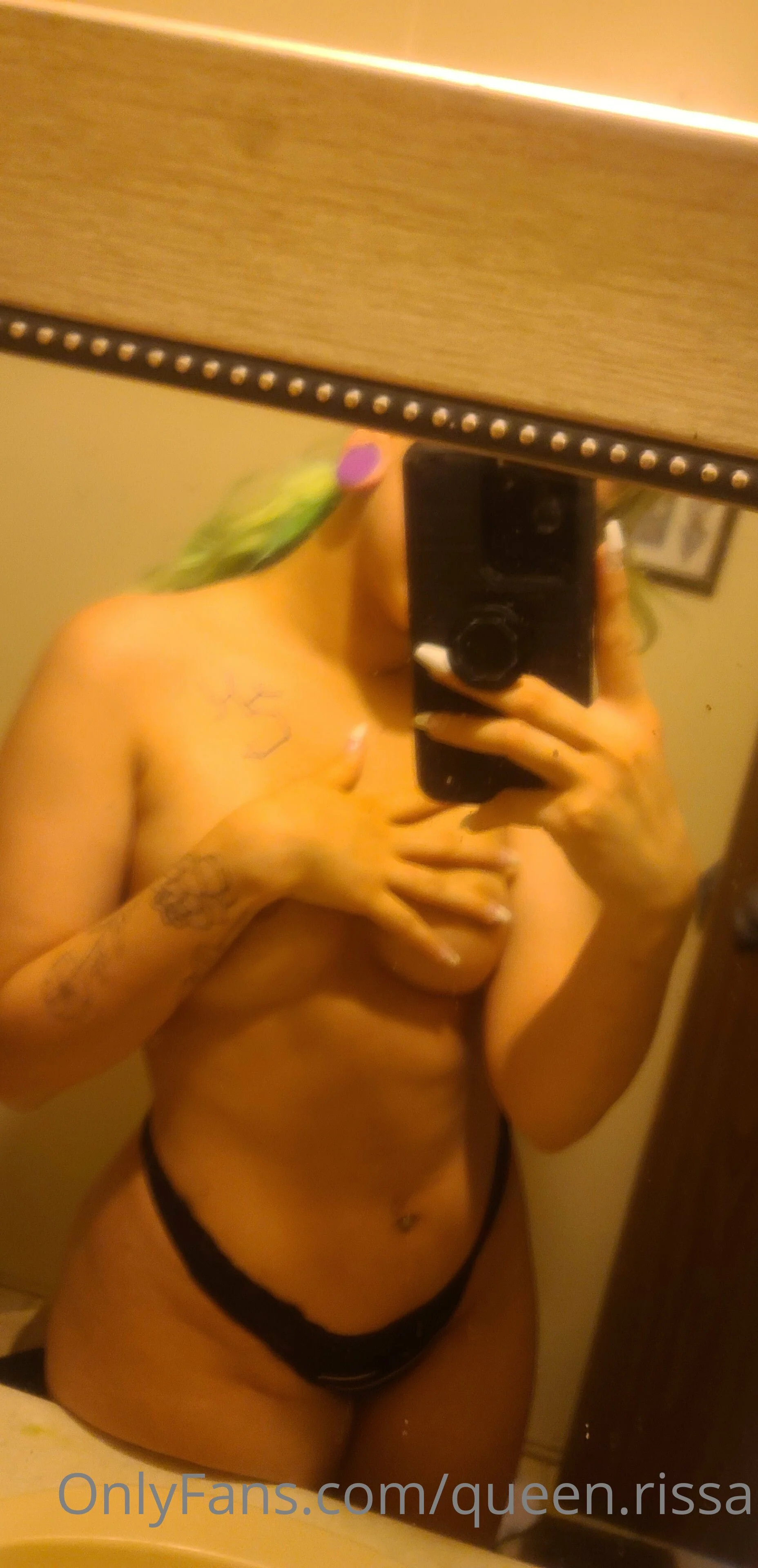 Rɨssa OnlyFans exclusive photo 2 - plant.bby premium content