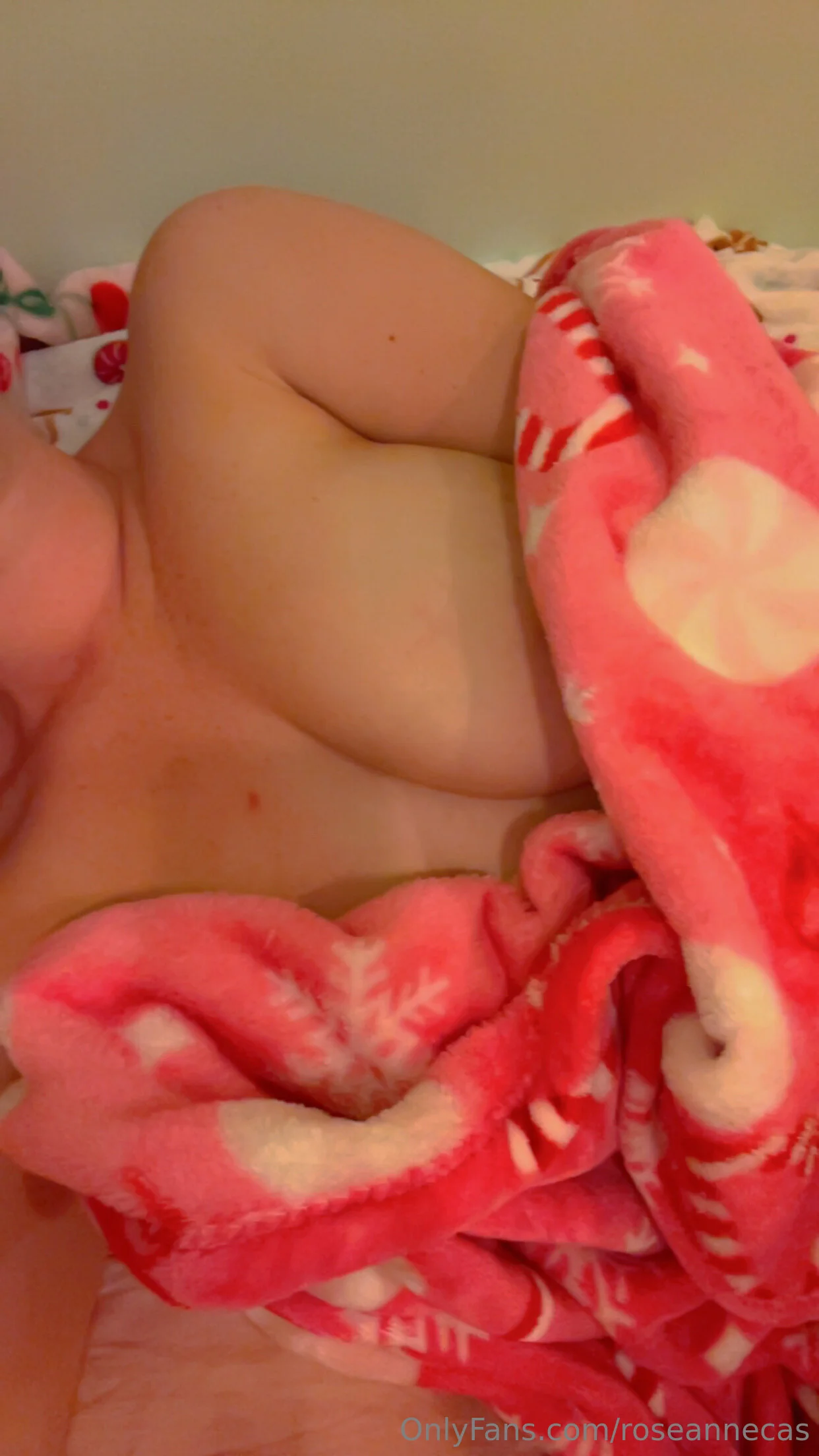 Roseanne Castillo OnlyFans exclusive photo 4 - roseannecas premium content