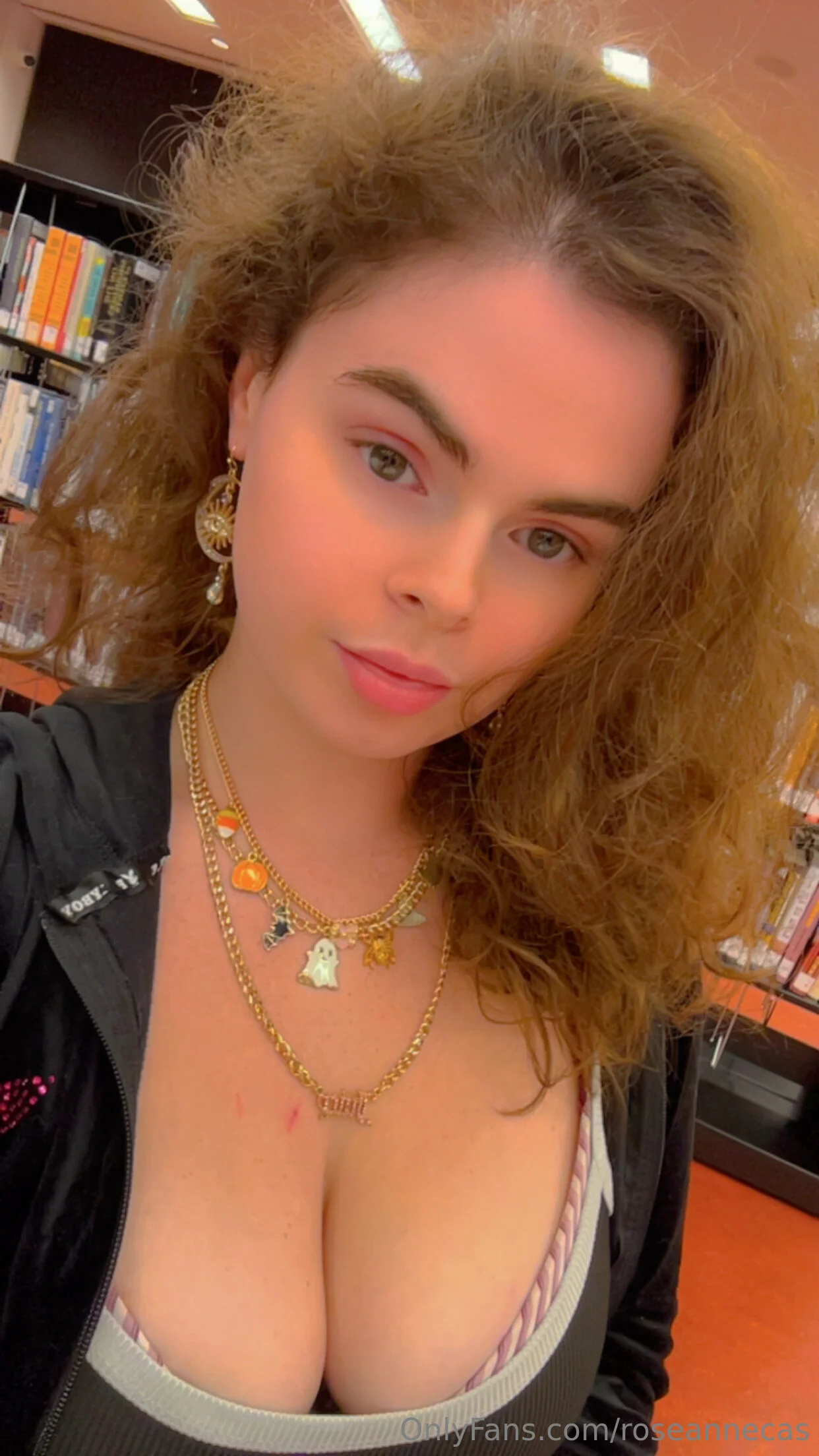 Roseanne Castillo OnlyFans exclusive photo 3 - roseannecas premium content