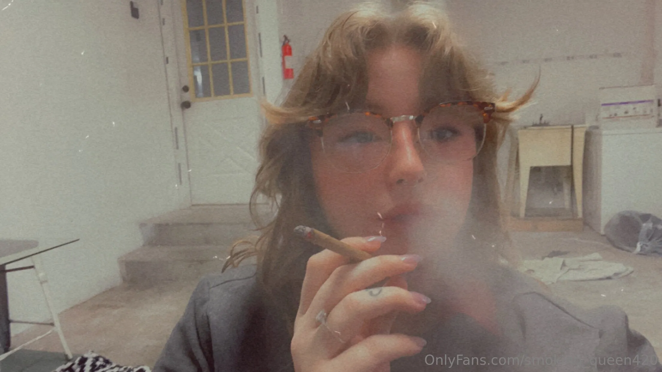 livi OnlyFans exclusive photo 11 - smoking_queen420 premium content
