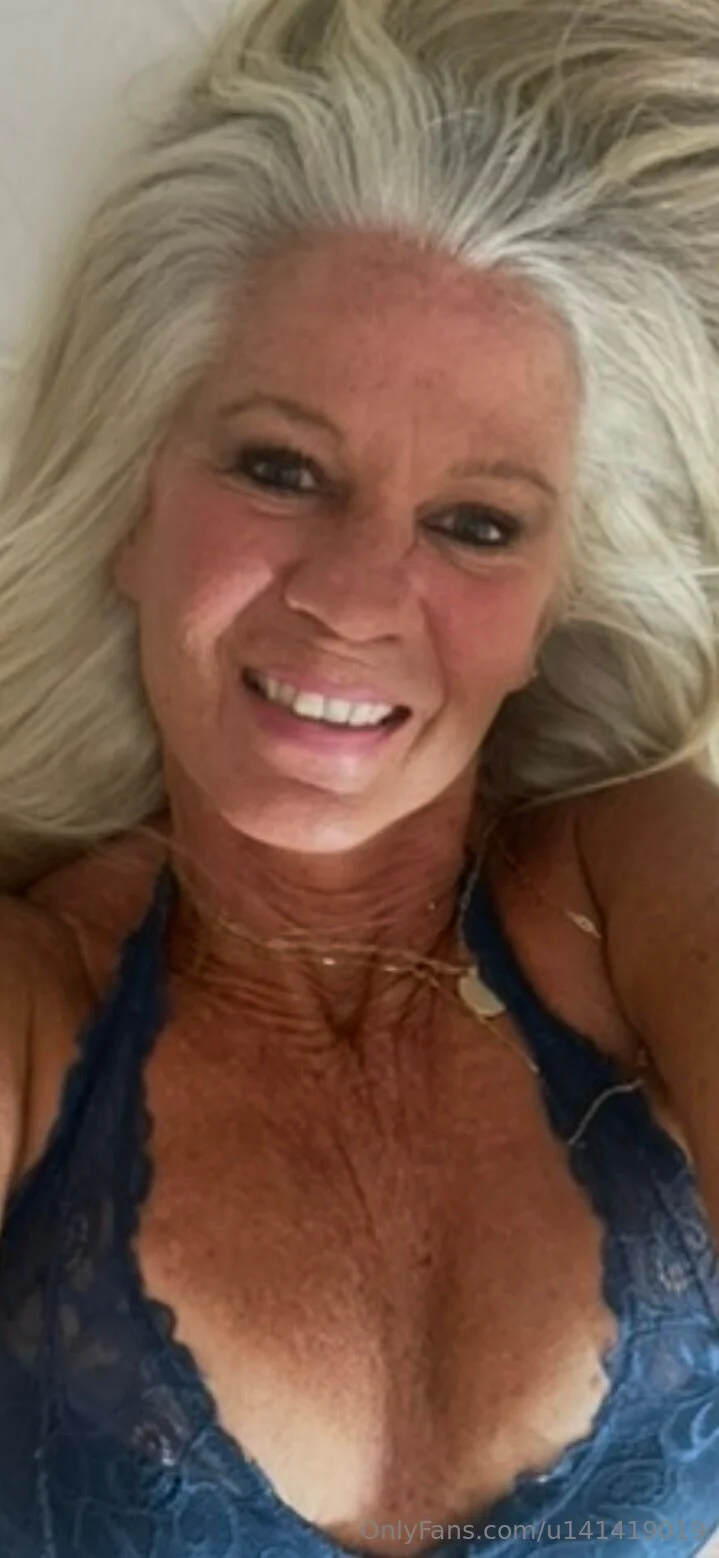 Southern Mature Woman OnlyFans exclusive photo 4 - u141419019 premium content